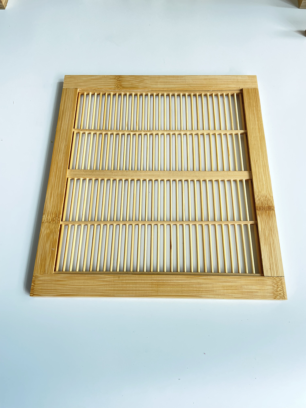 Auto Flow Bee Hives Honey Boxes Beehive + 4 x Beekeeping Frames +6 Bee Foundations with frames