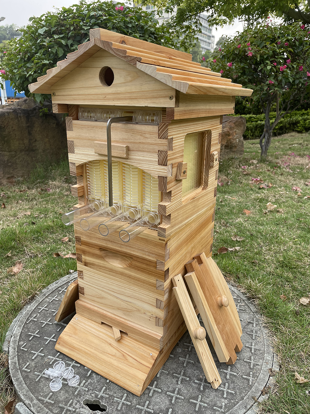 Auto Flow Bee Hives Honey Boxes Beehive + 4 x Beekeeping Frames +6 Bee Foundations with frames