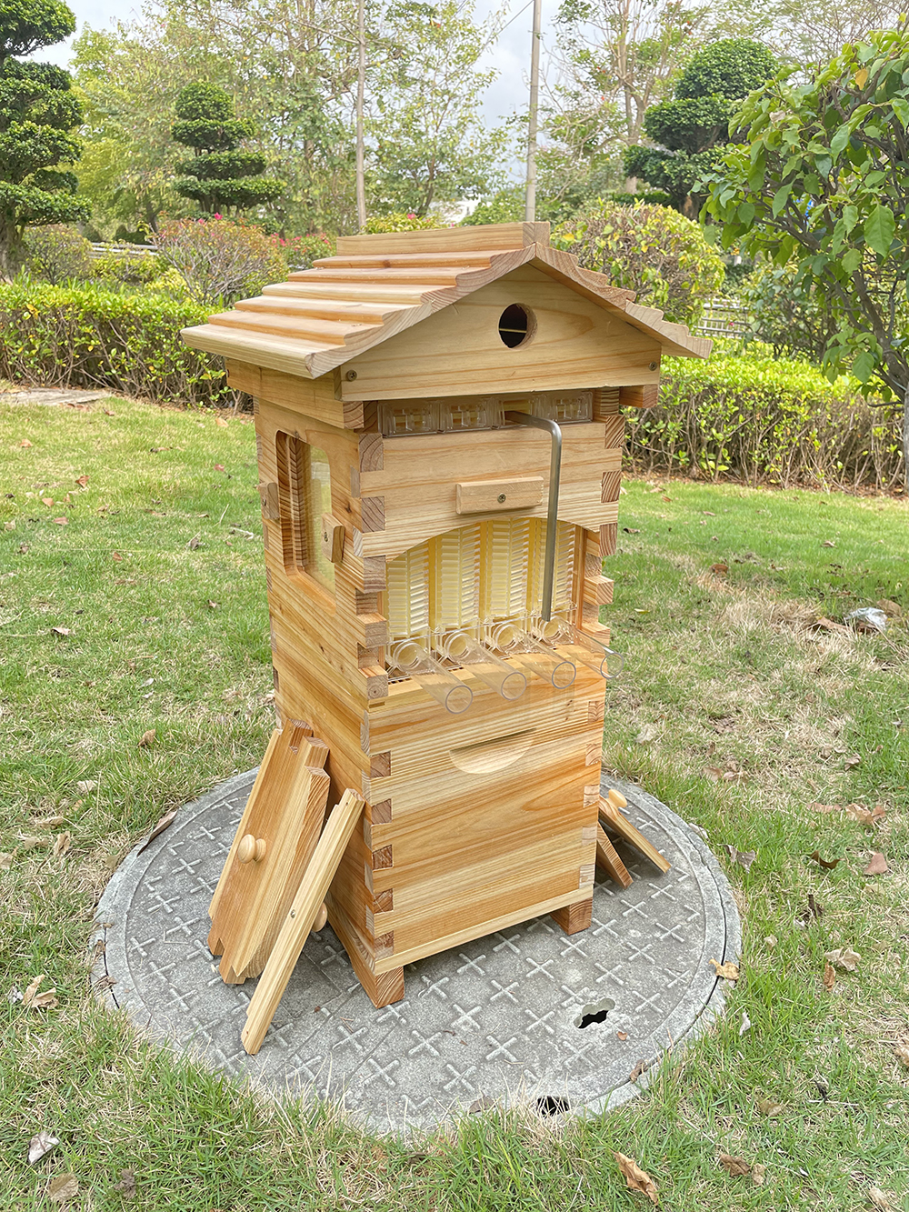 Auto Flow Bee Hives Honey Boxes Beehive + 4 x Beekeeping Frames +6 Bee Foundations with frames