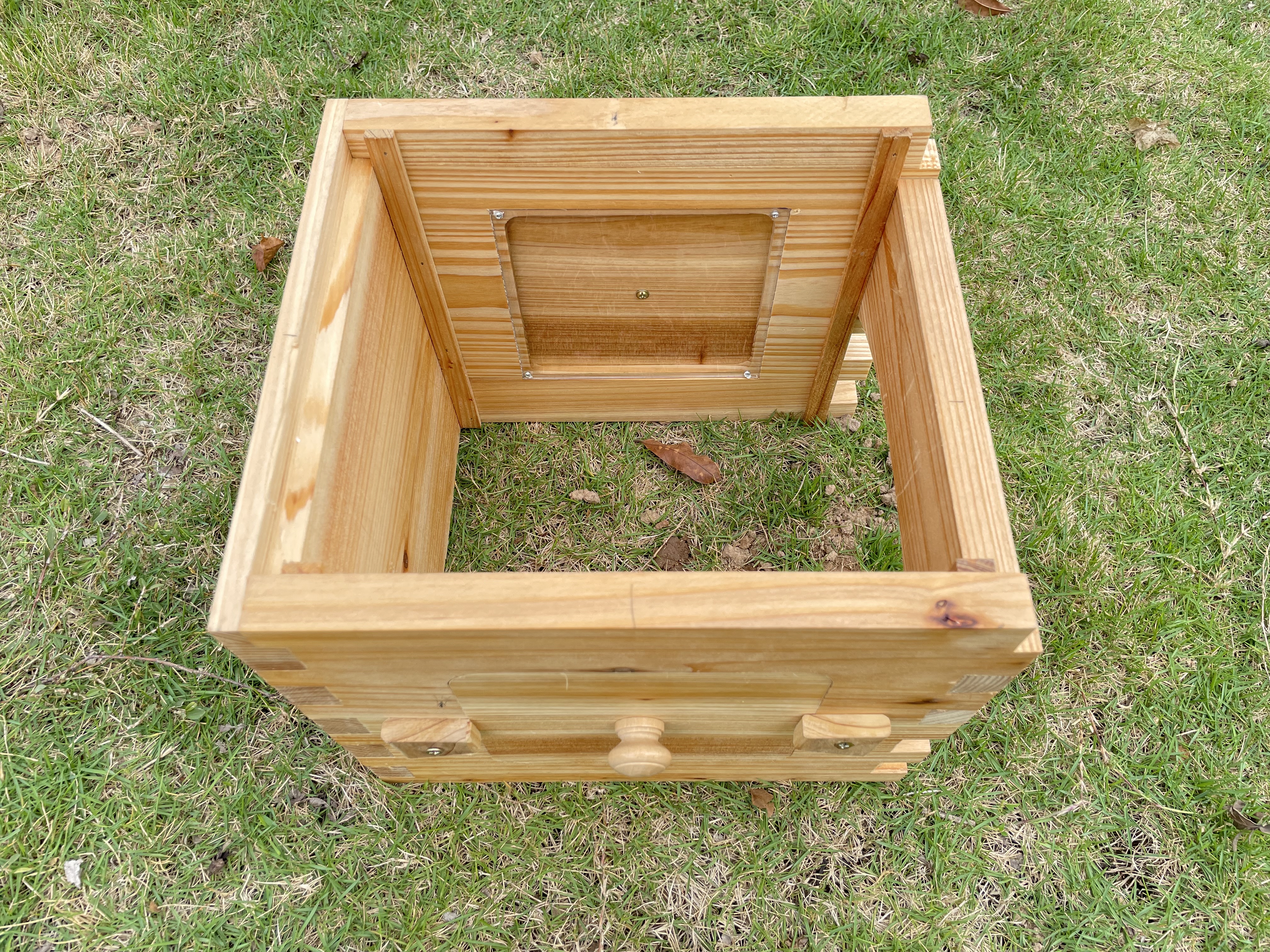 Auto Flow Bee Hives Honey Boxes Beehive + 4 x Beekeeping Frames +6 Bee Foundations with frames