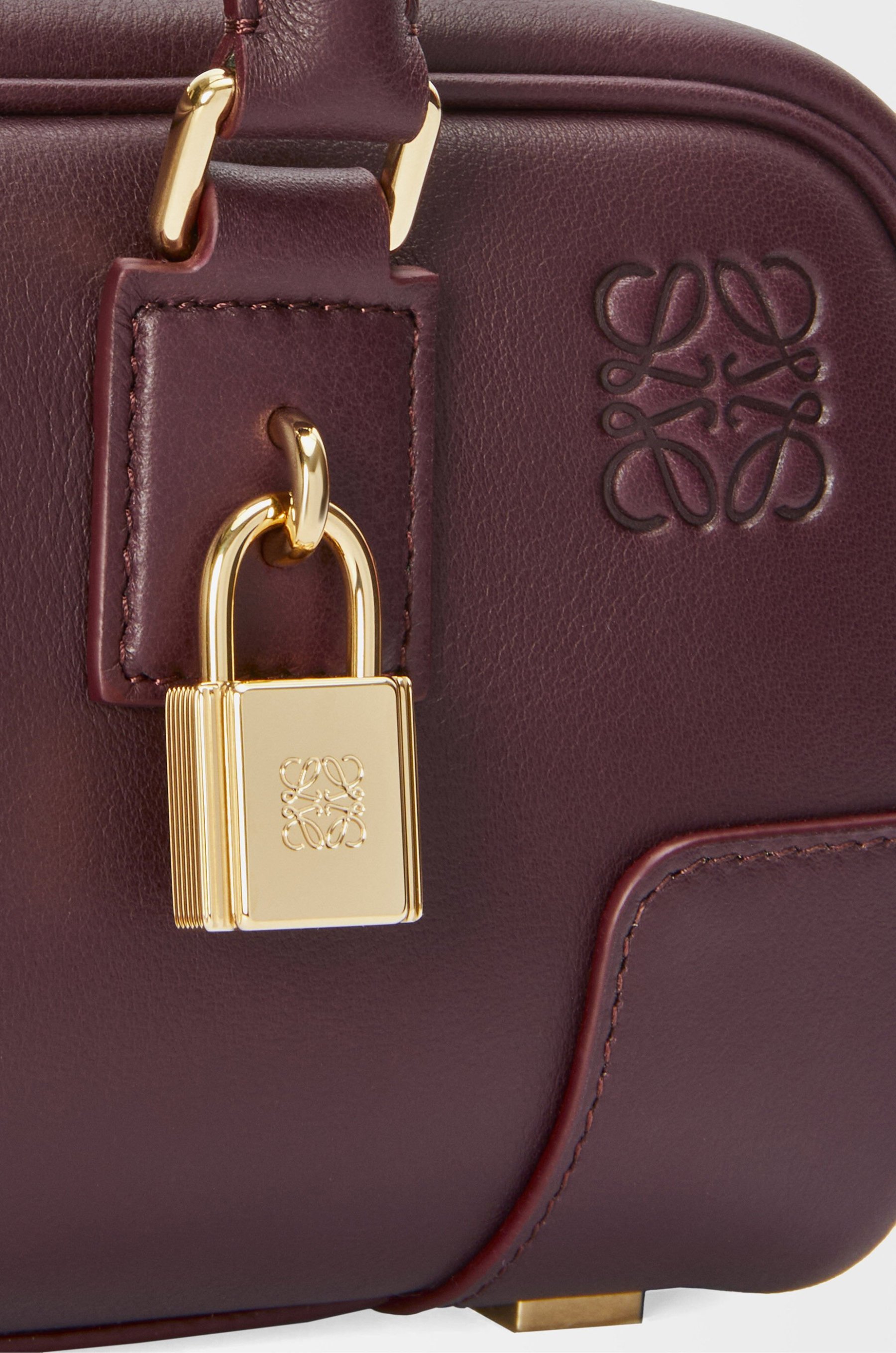 アマソナ23 クロップド バッグ（ナパカーフ）