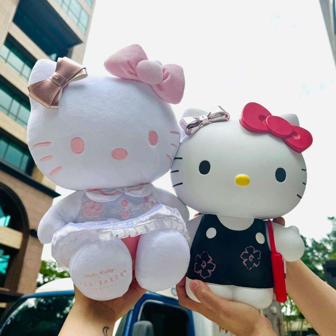 Hello Kitty x Ted Baker - Hello Kitty Figurine Coin Bank