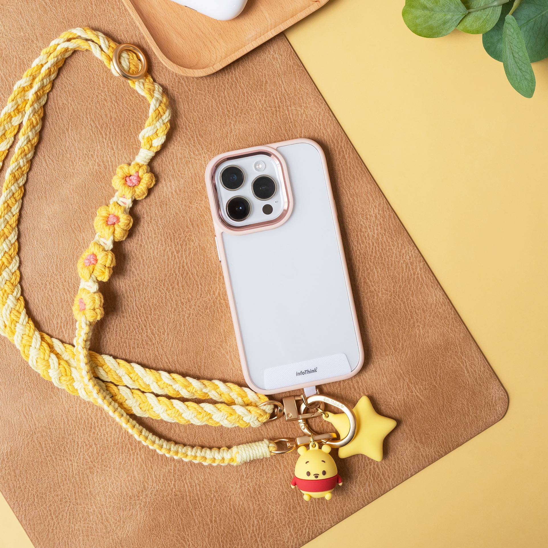 infoThink x Disney Winnie the Pooh Mobile Lanyard Strap