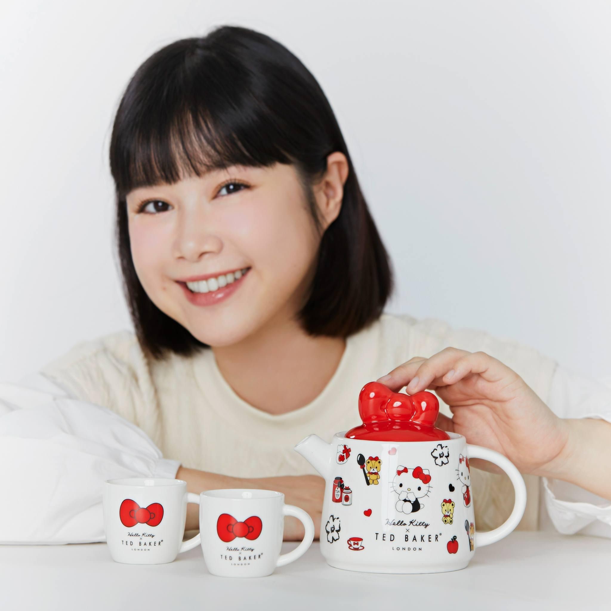 Hello Kitty x Ted Baker - Hello Kitty Ceramic Tea pot & Cups set