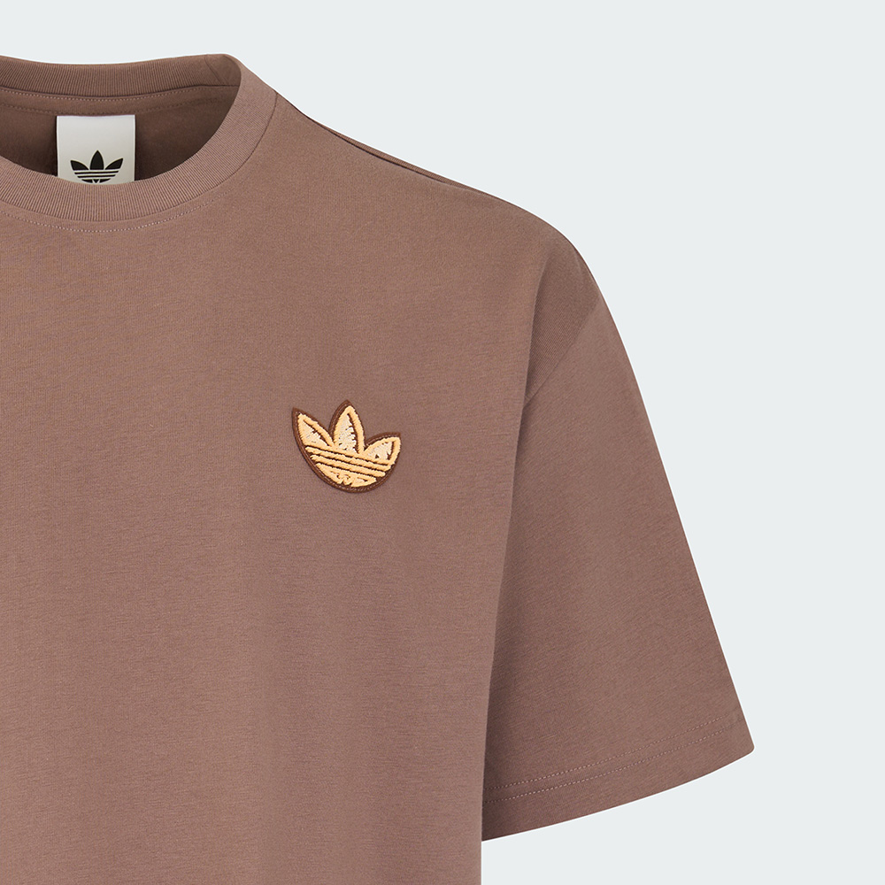 adidas Taiwan Exclusive - Taipei Sky Lantern unisex T-shirt (Brown)