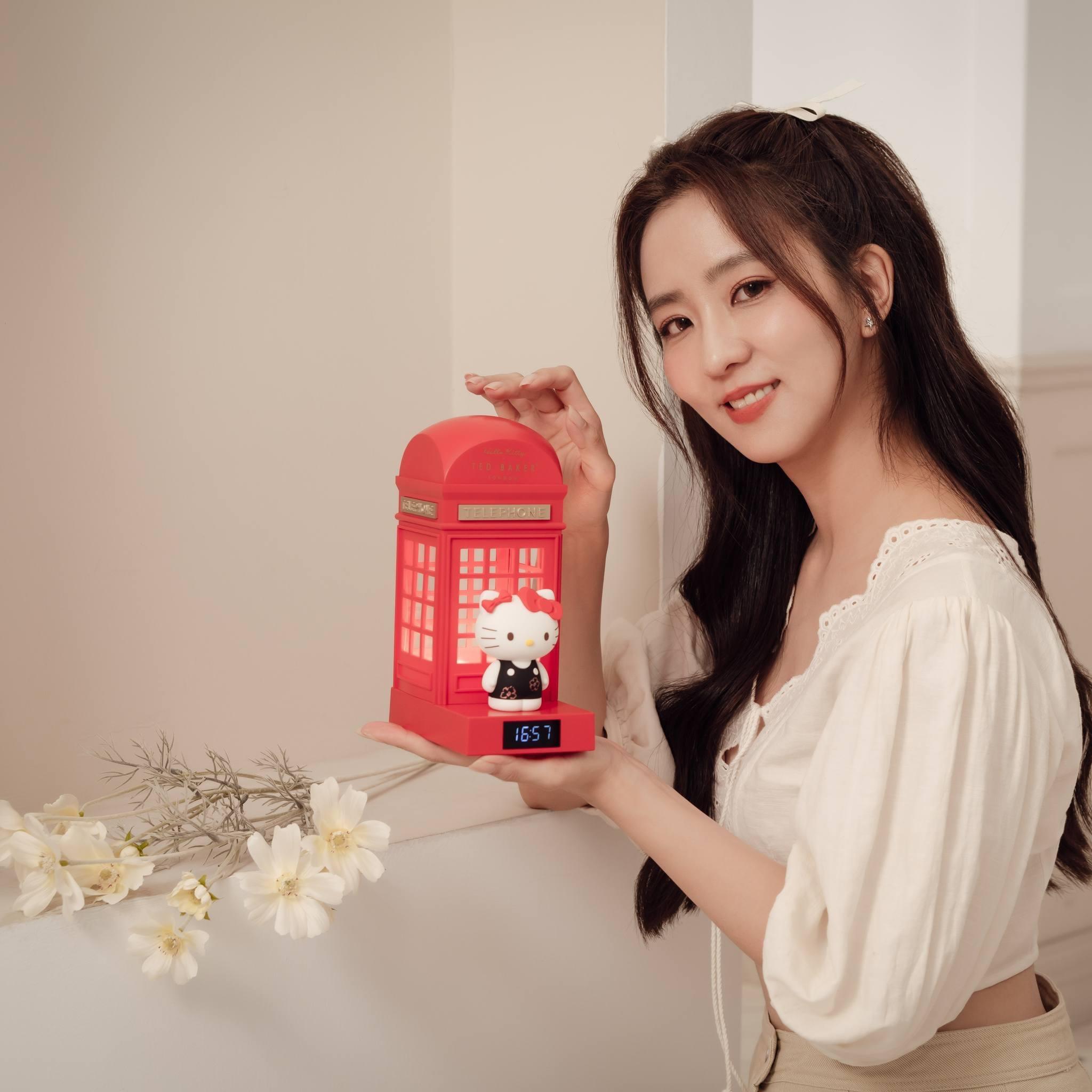 Hello Kitty x Ted Baker - Digital clock with night light