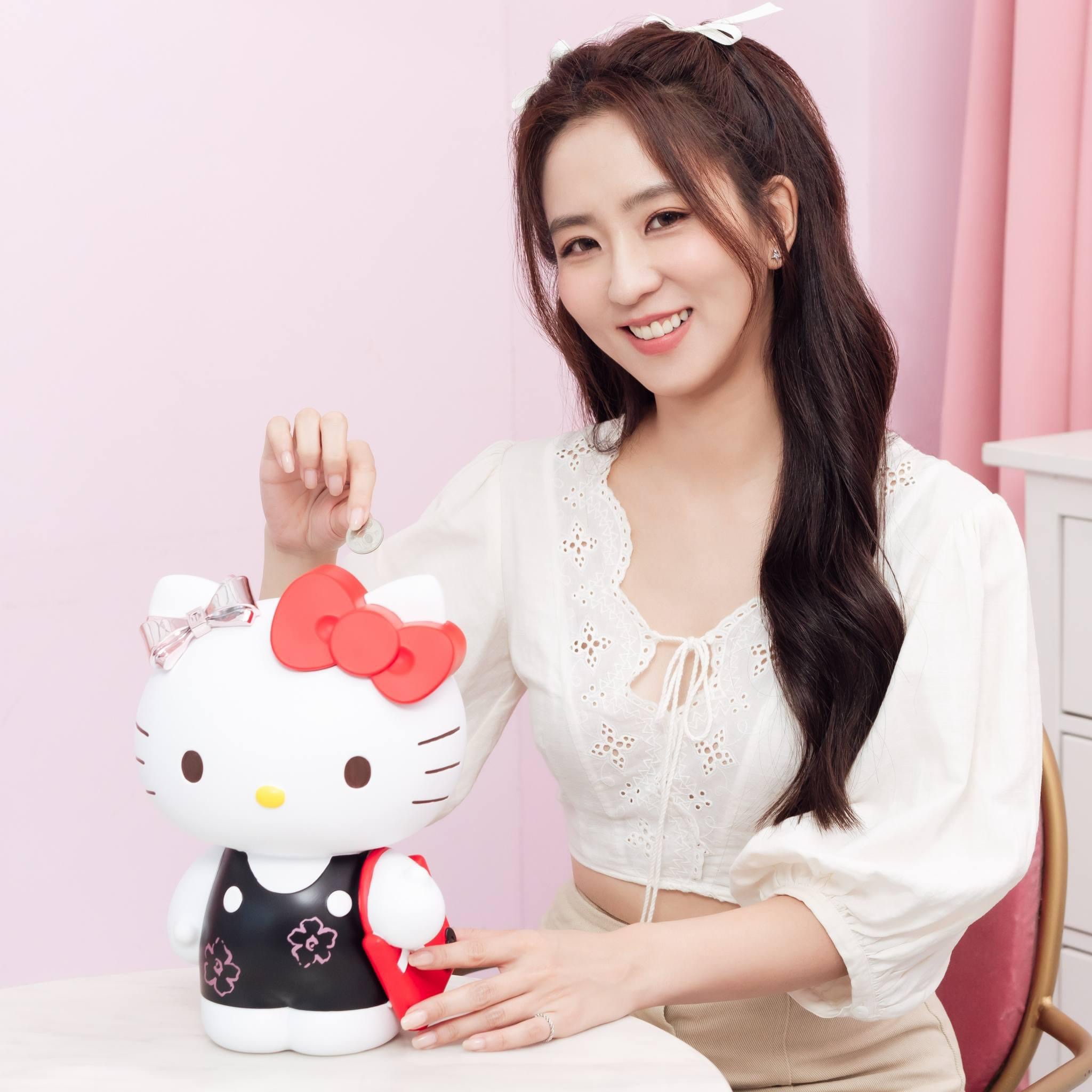 Hello Kitty x Ted Baker - Hello Kitty Figurine Coin Bank