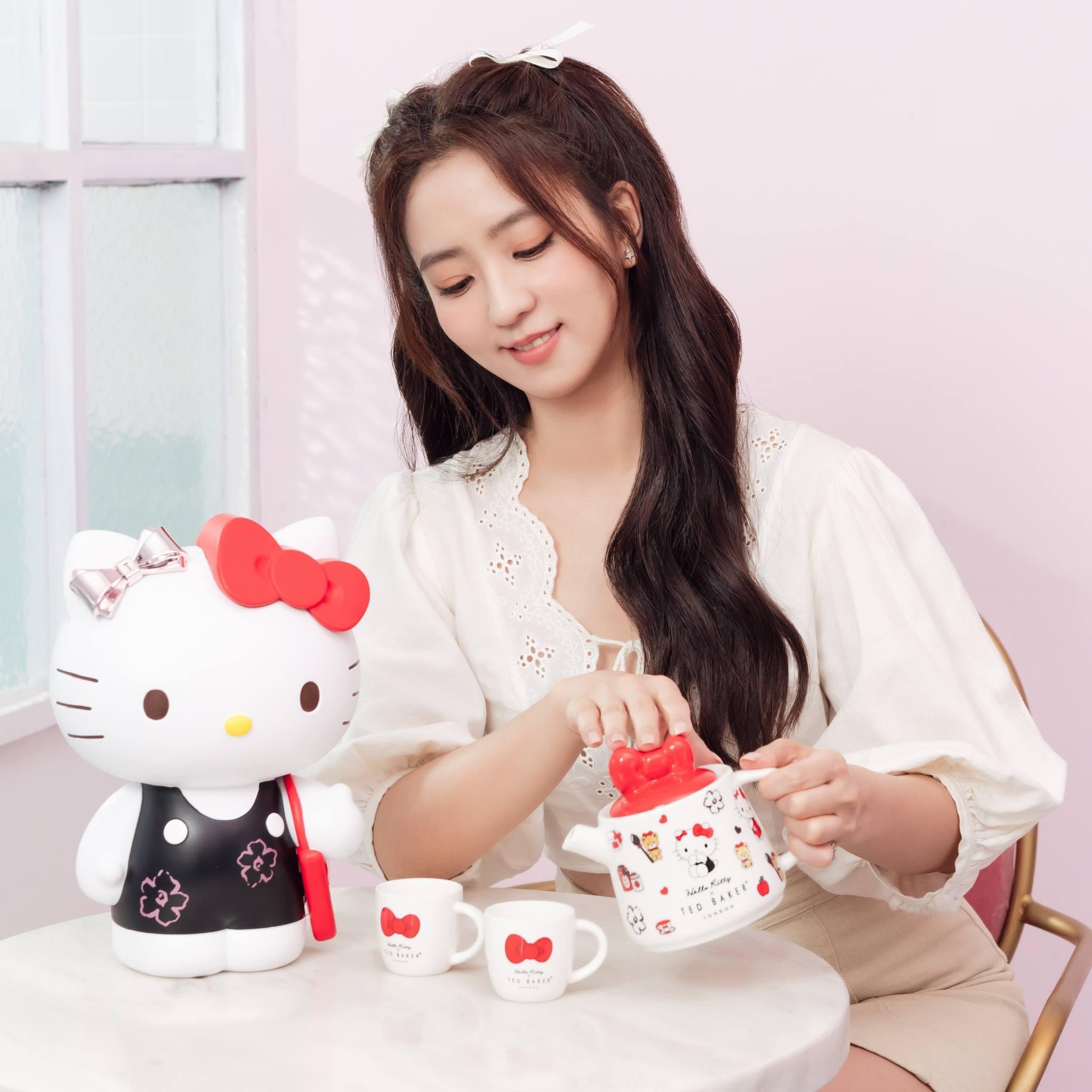 Hello Kitty x Ted Baker - Ceramic Tea pot & Cups set