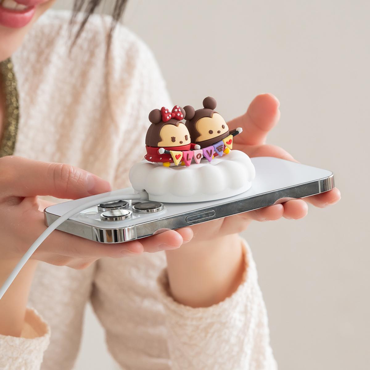 infoThink x Disney UFUFY Magsafe Charging Pad