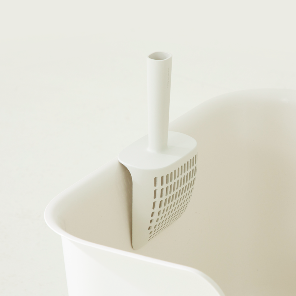 poo poo scoop (white)