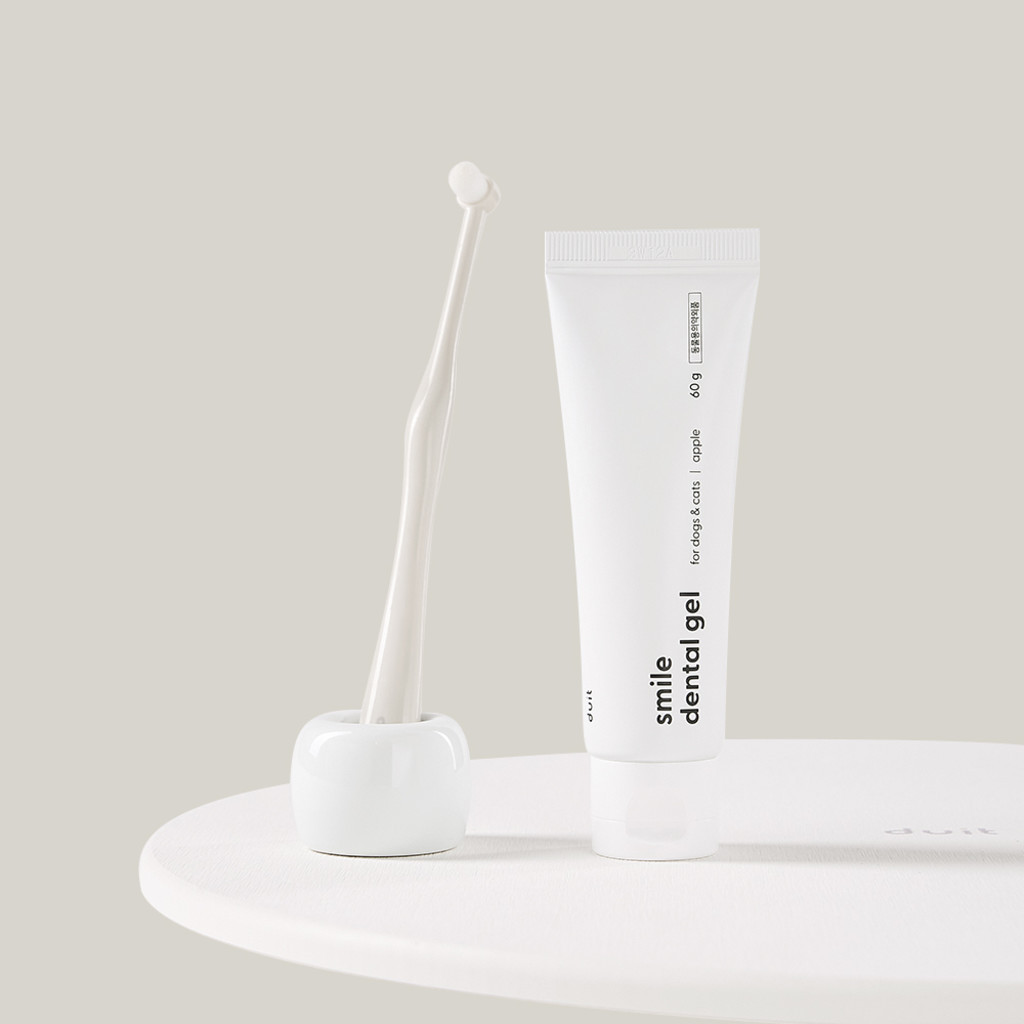 smile dental brush and dental gel