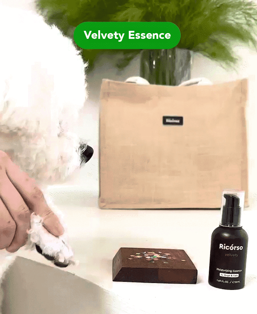 [Pre order] Velvety Moisturizing Essence