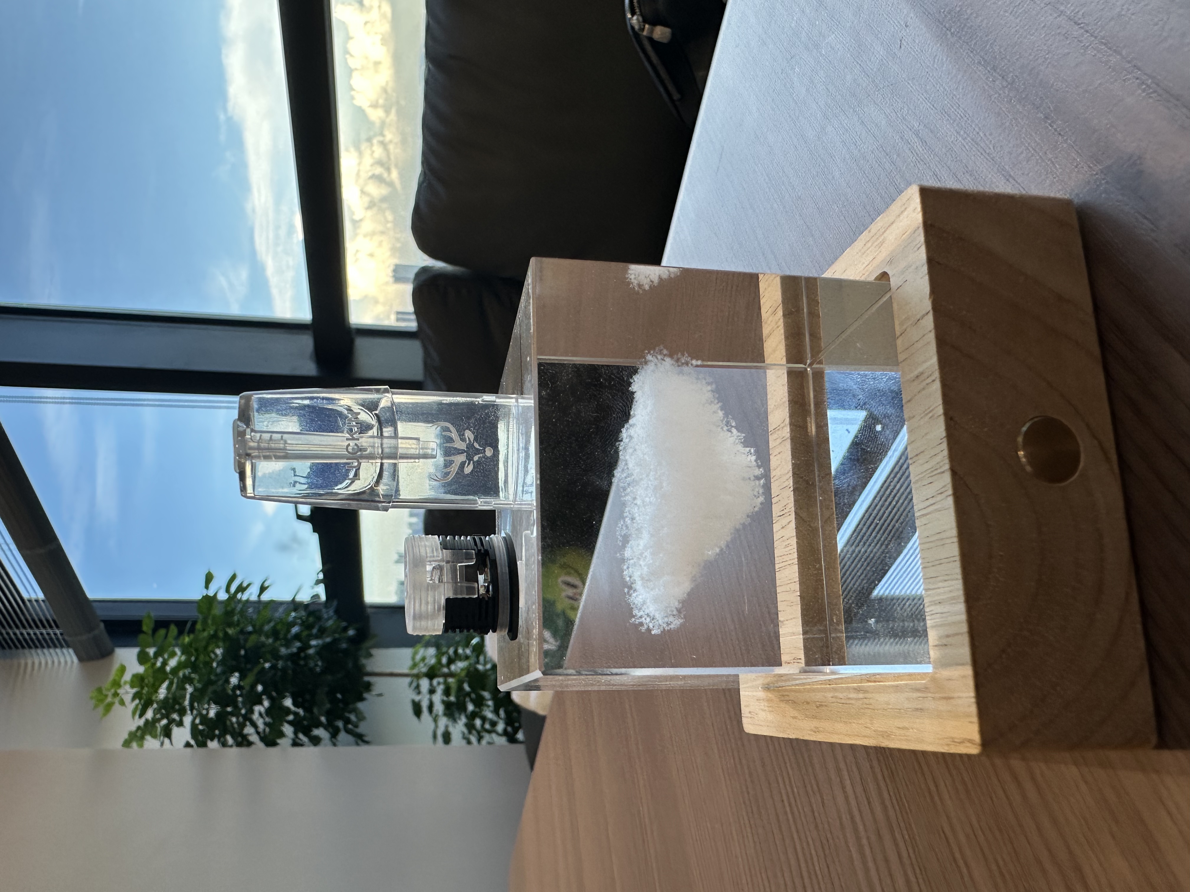 台灣現貨-LUCKIN幸運四彩發光一代空彈1.6ML 通配各類一代主機 綠紫黃紅四色發光  適配6-8W功率主機 煙霧綿柔穩定