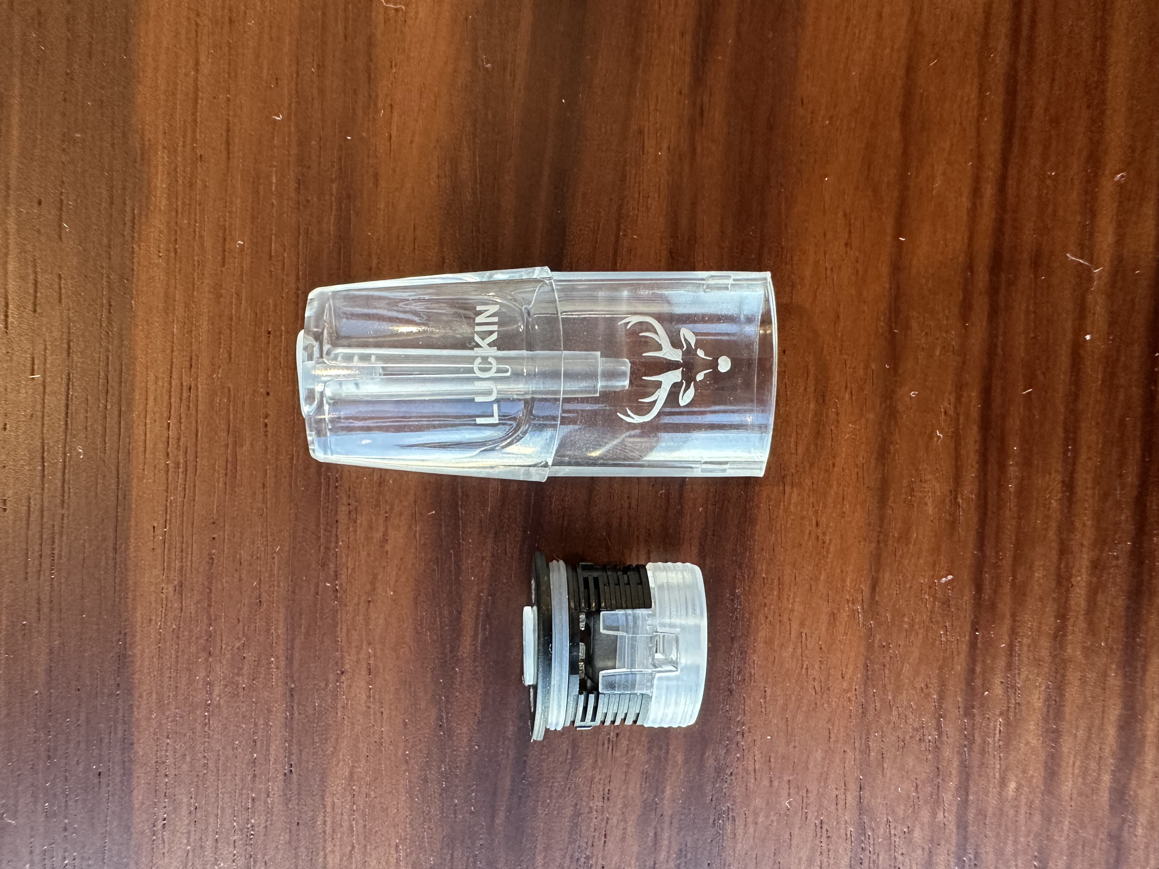 台灣現貨-LUCKIN幸運四彩發光一代空彈1.6ML 通配各類一代主機 綠紫黃紅四色發光  適配6-8W功率主機 煙霧綿柔穩定