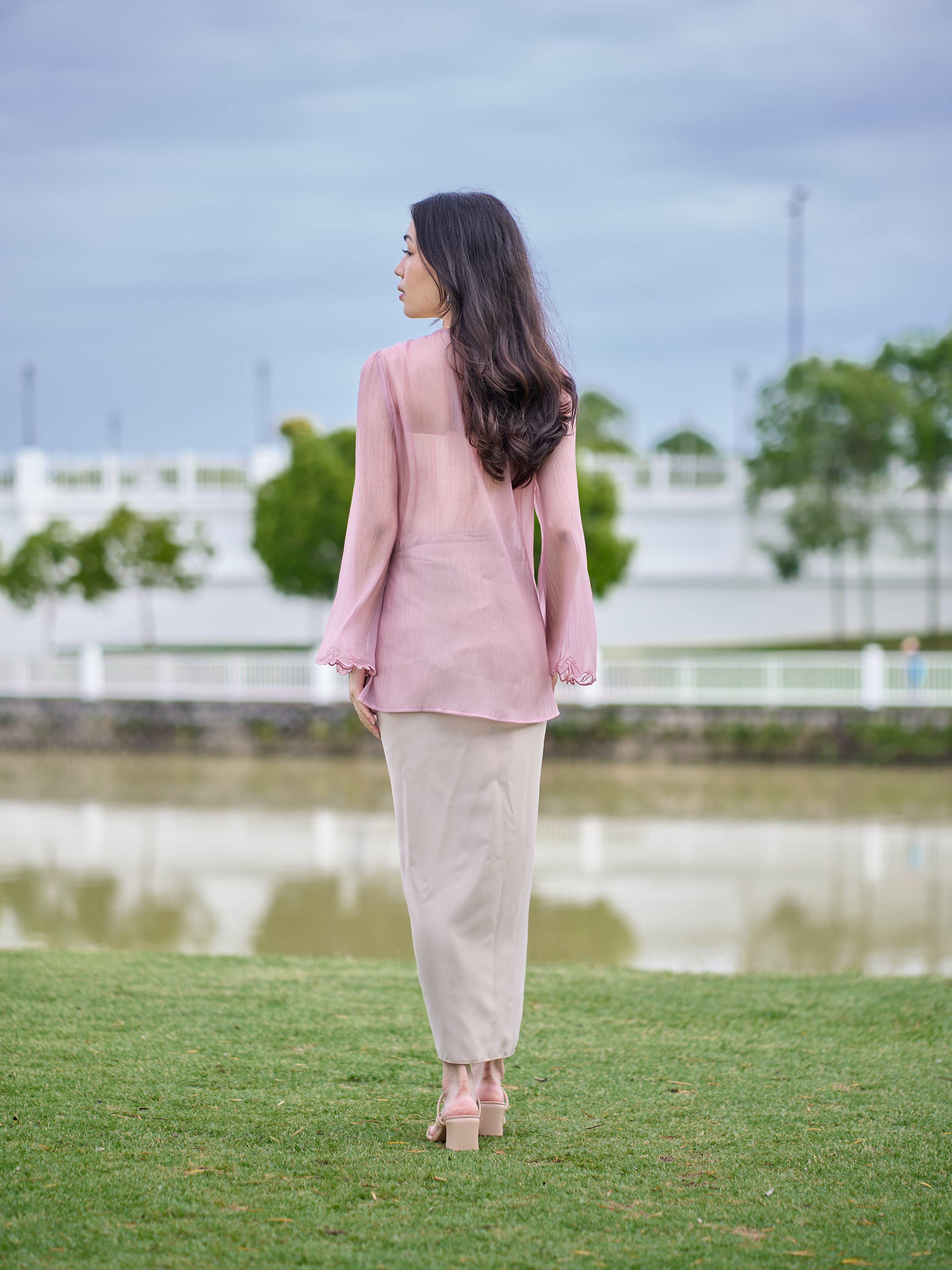 Sofira Kebaya in Rose Blush