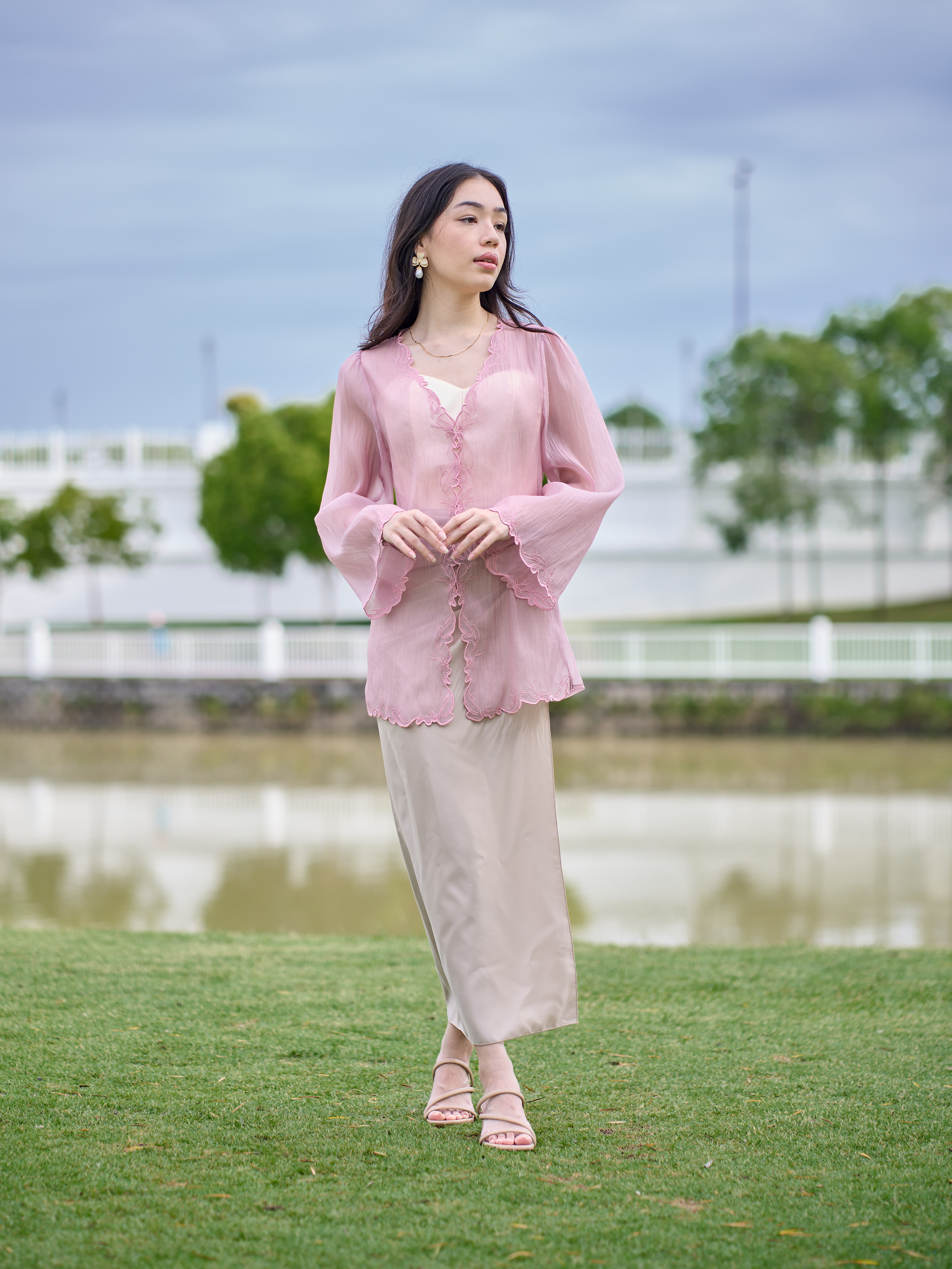 Sofira Kebaya in Rose Blush