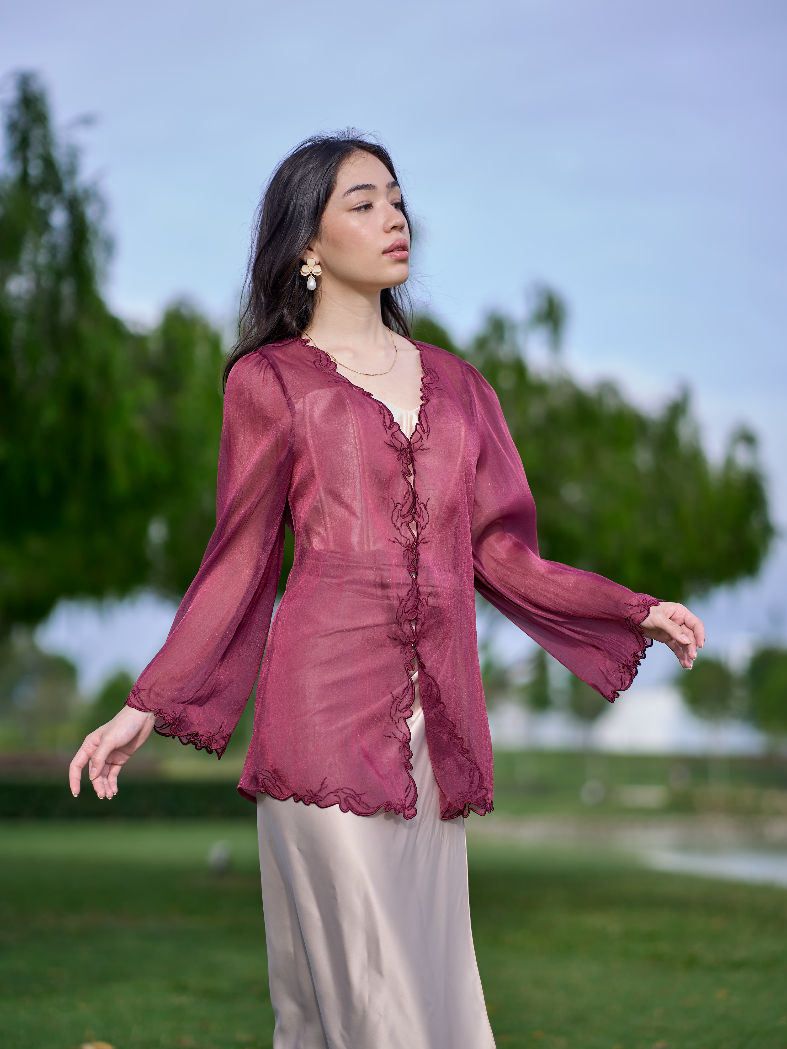 Sofira Kebaya in Mulberry Veil