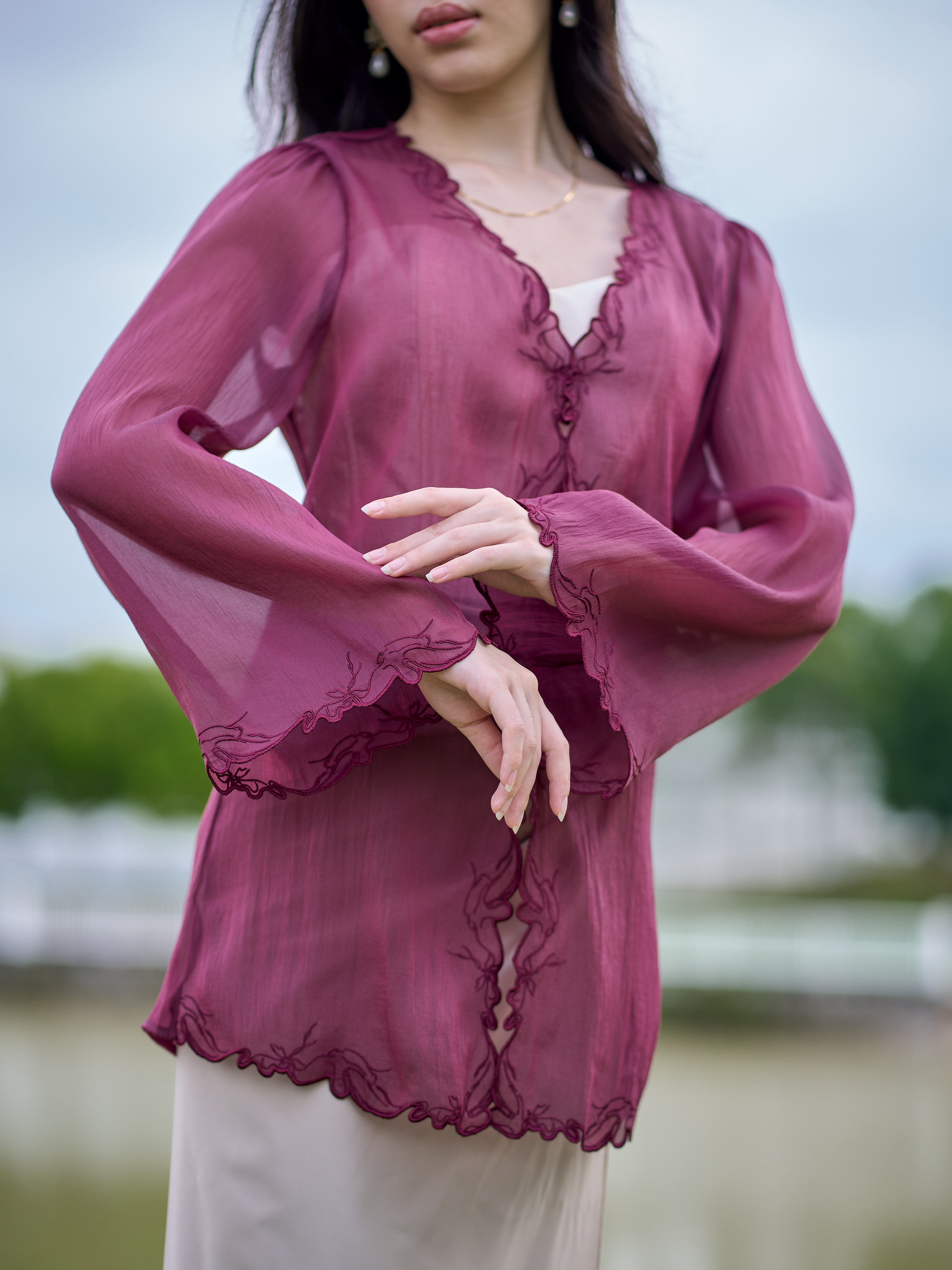 Sofira Kebaya in Mulberry Veil