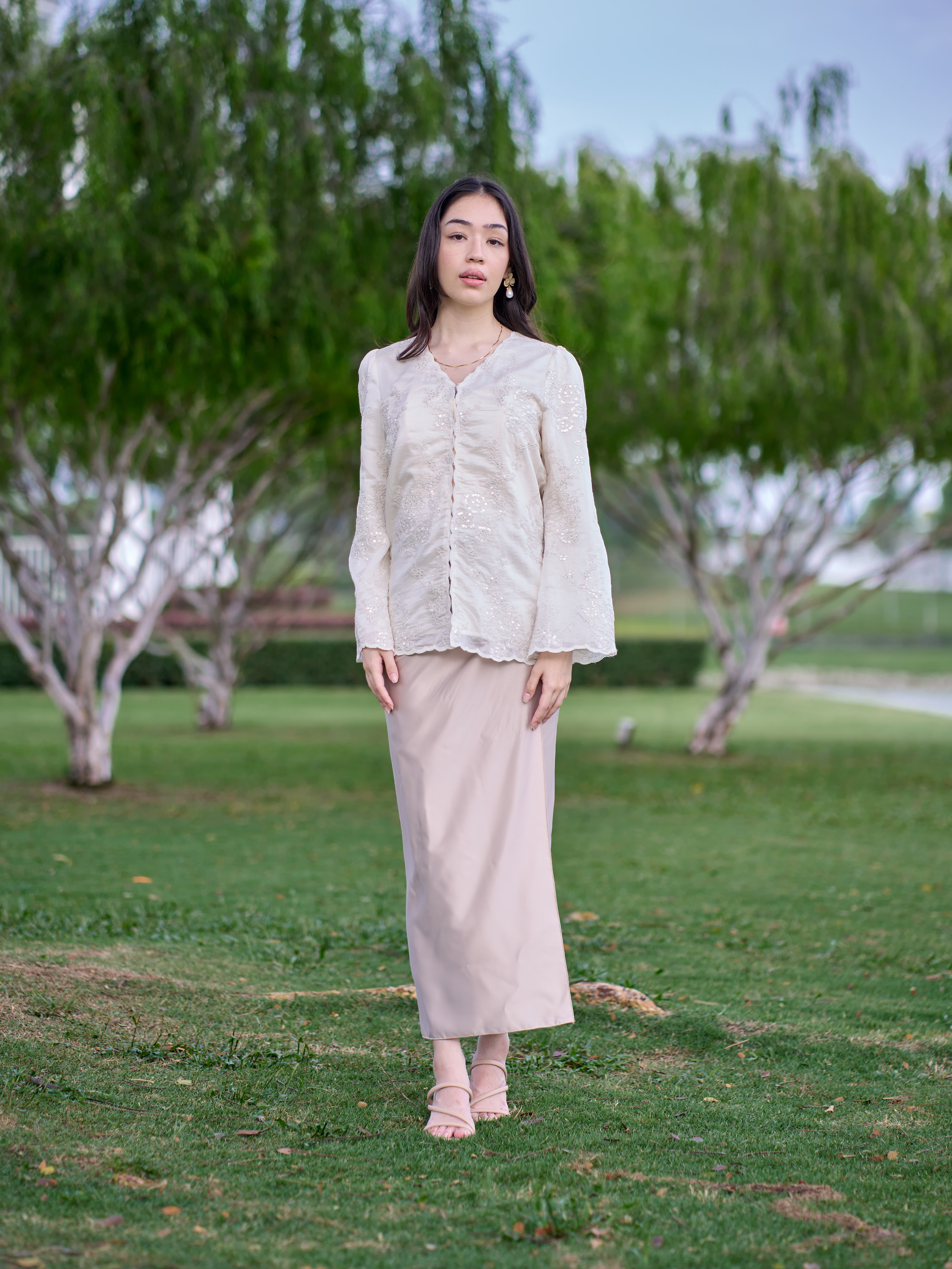 Ivory Bloom Kebaya in Off White