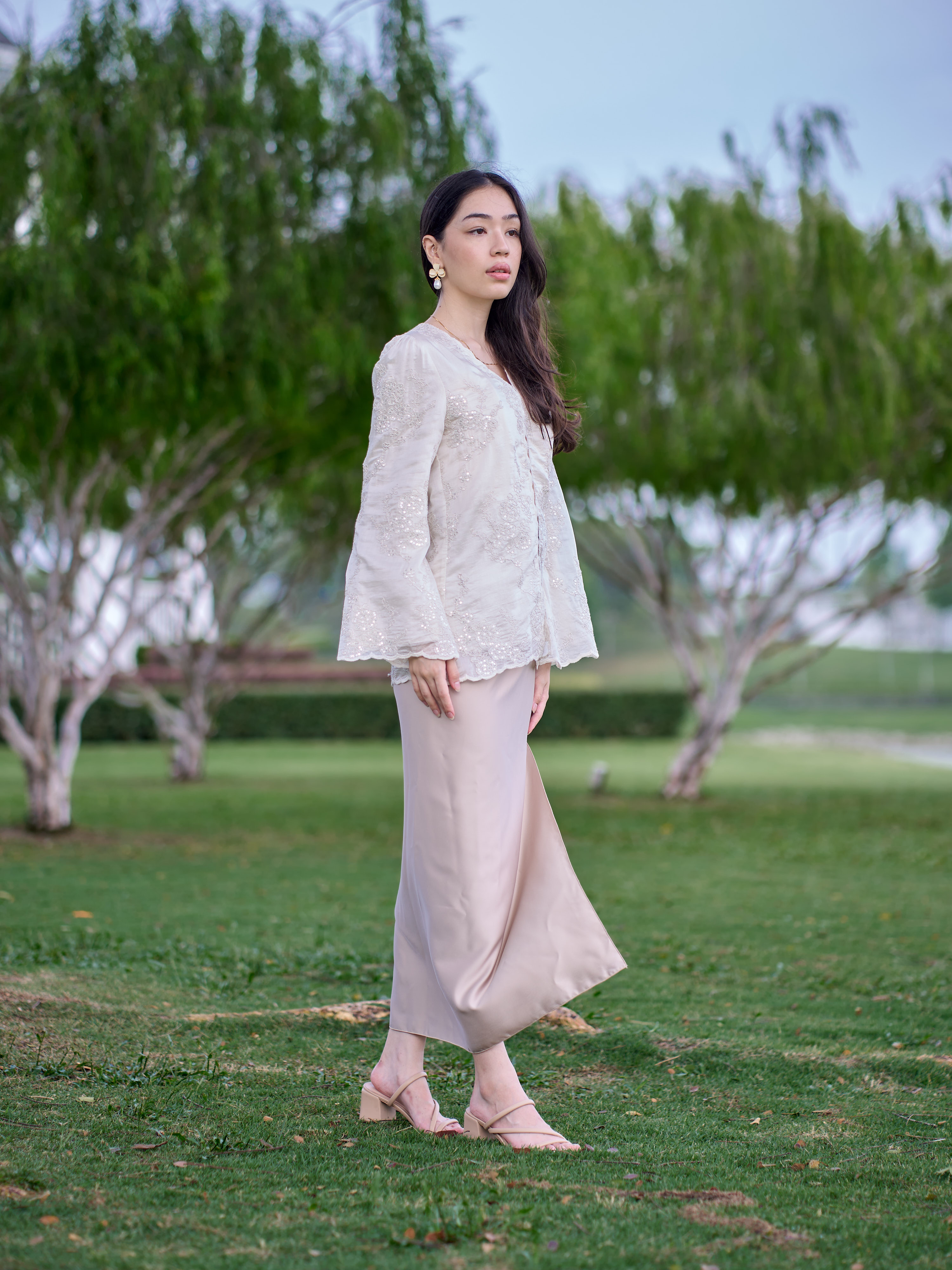 Ivory Bloom Kebaya in Off White