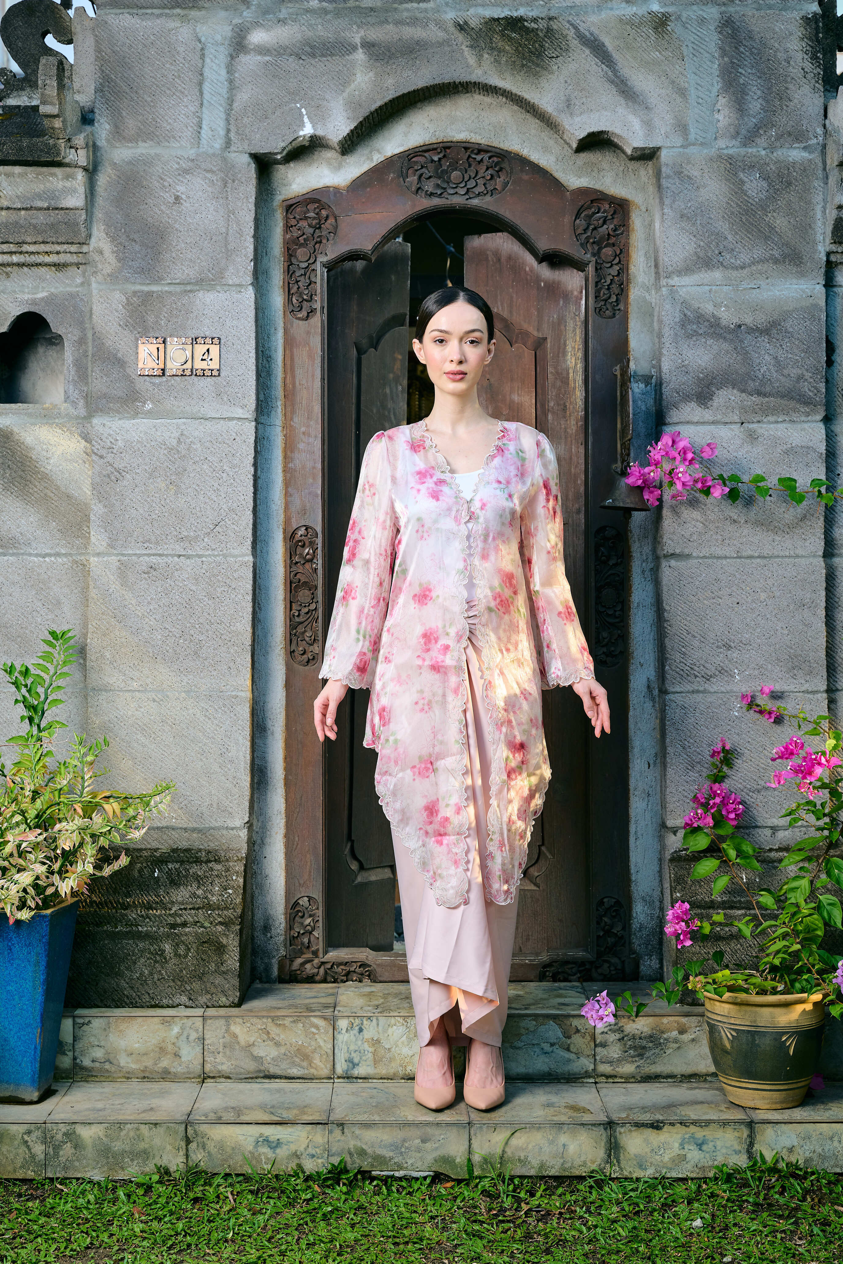 Hermosa Kebaya Top