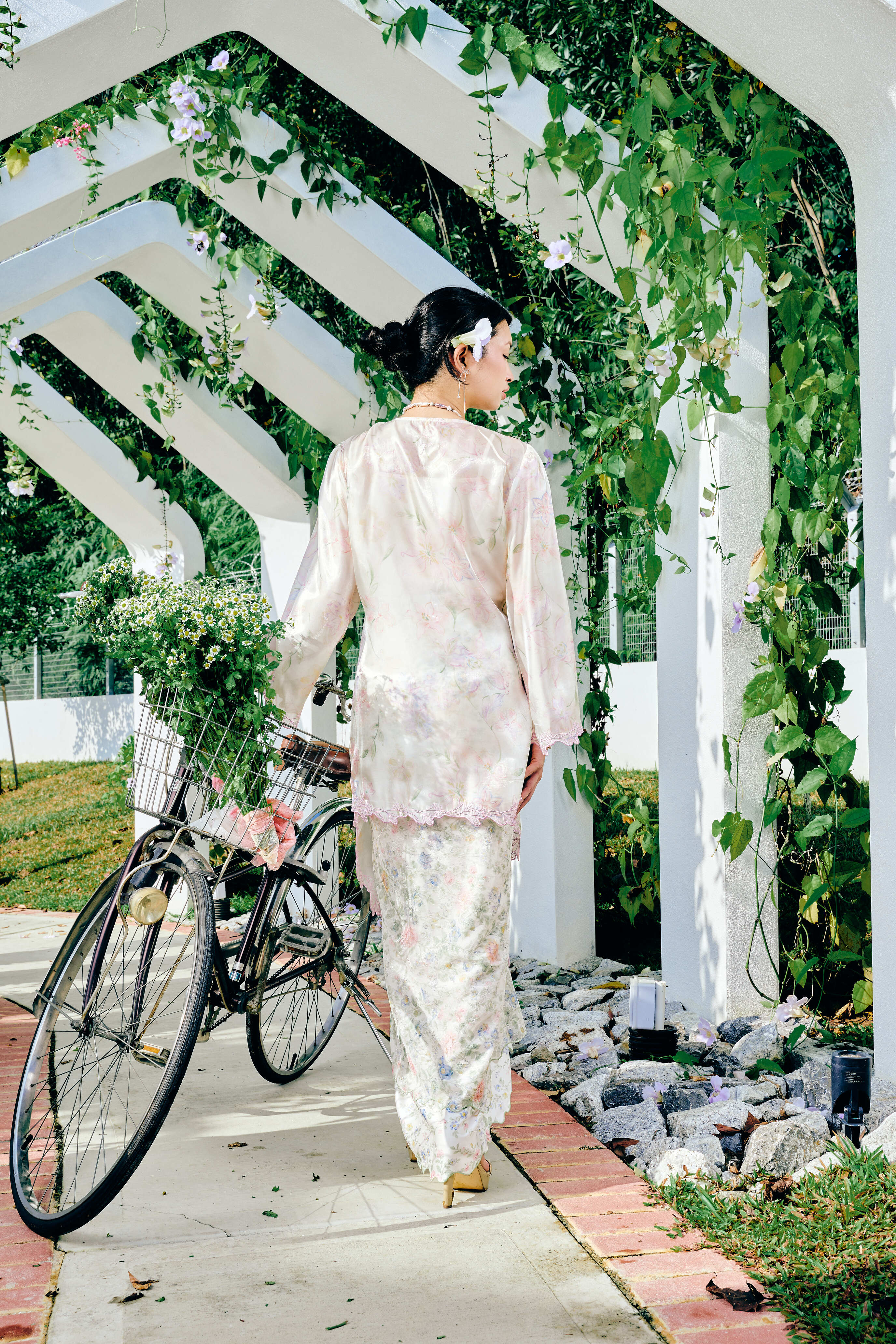 Love Struck Kebaya Top