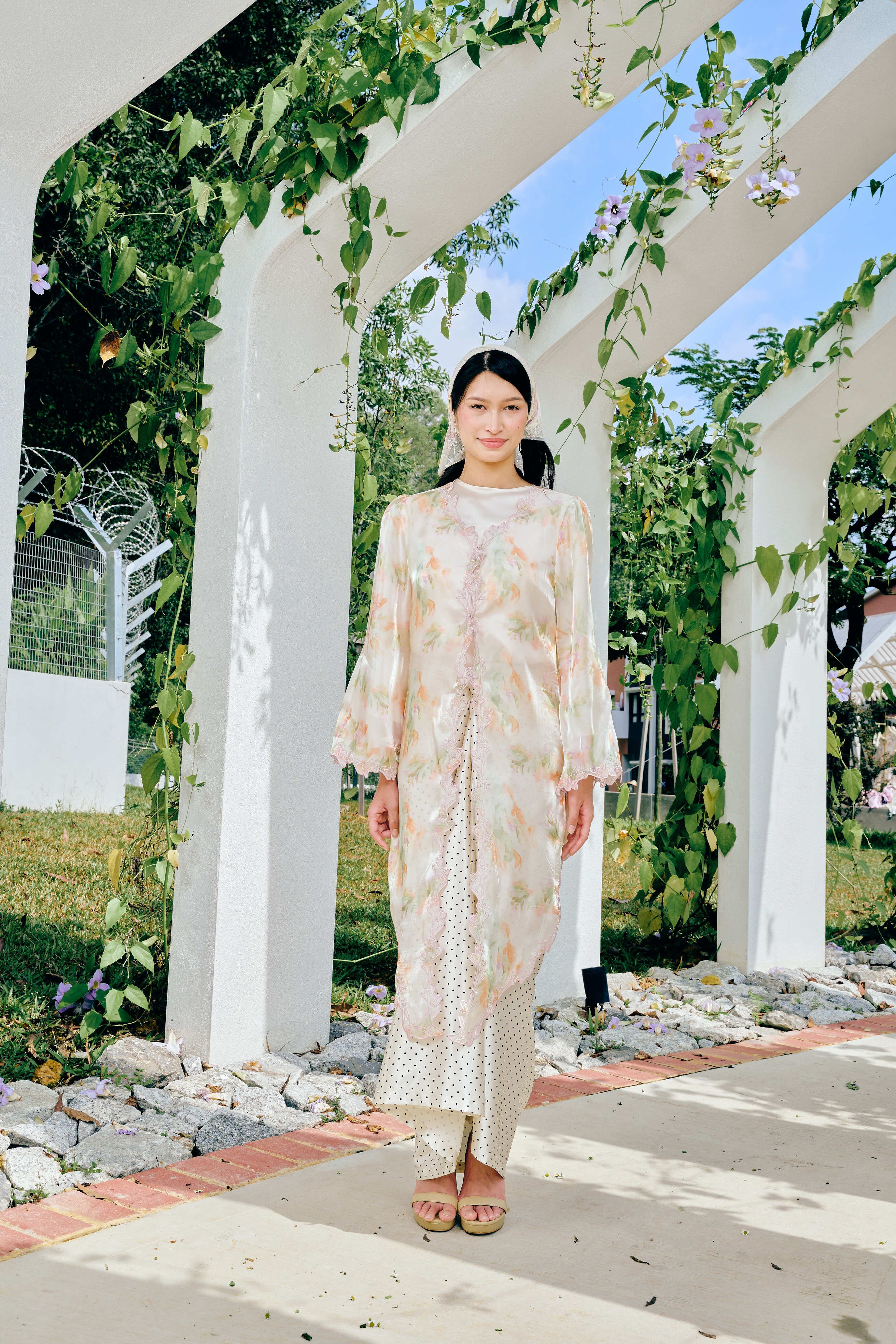Melody Kebaya Top