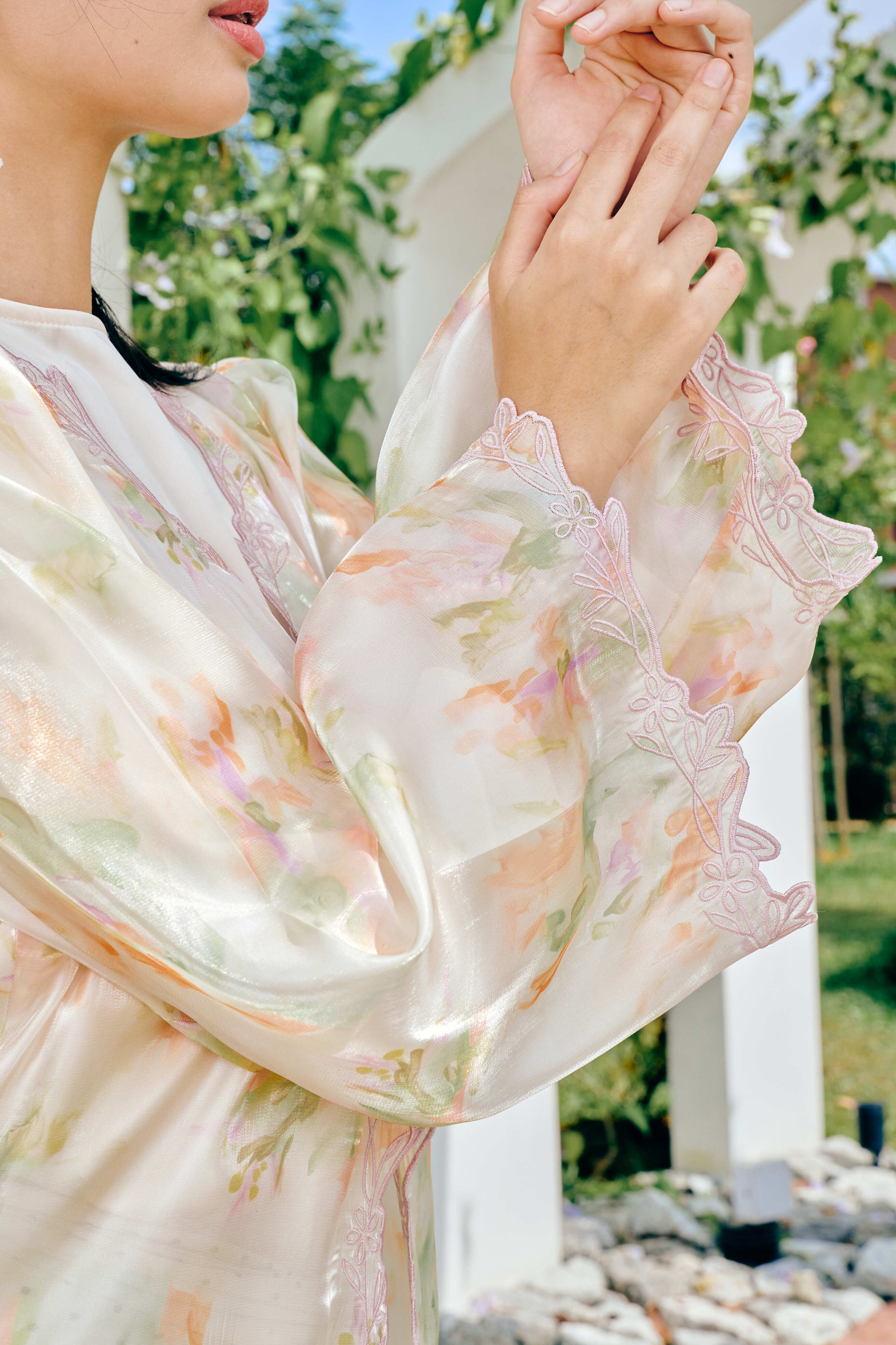 Melody Kebaya Top