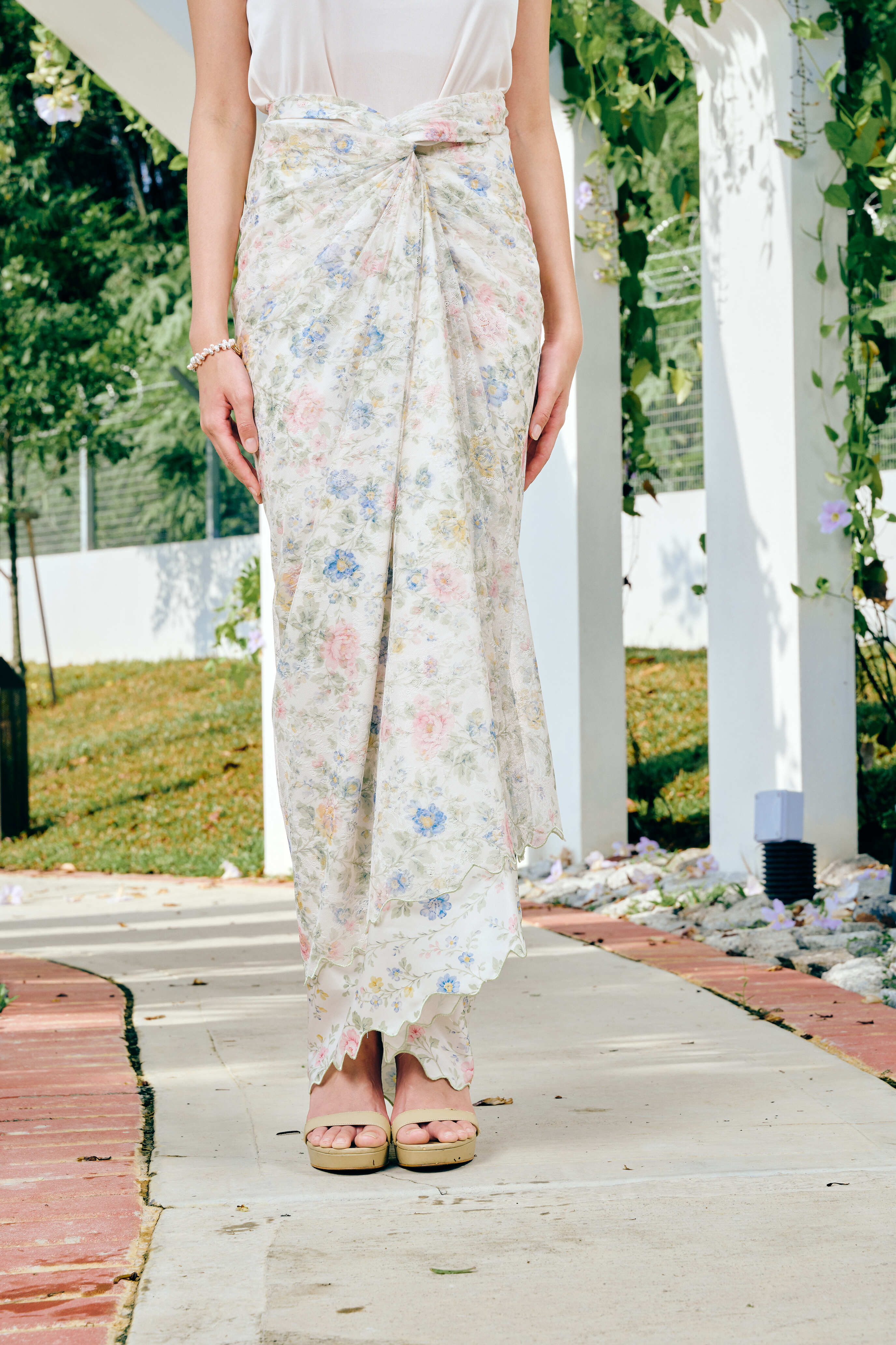 Vanilla Lace Pareo