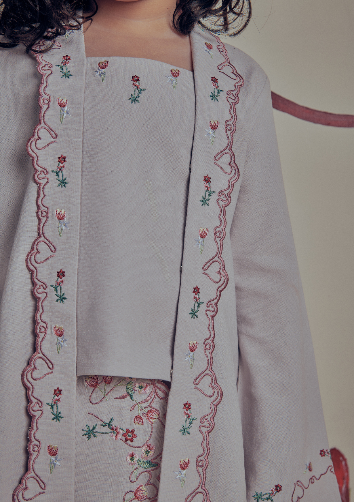 Little Charm Kebaya in Alice