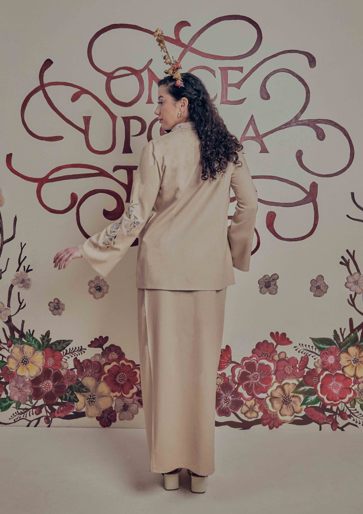 Charm Kebaya in Hazel