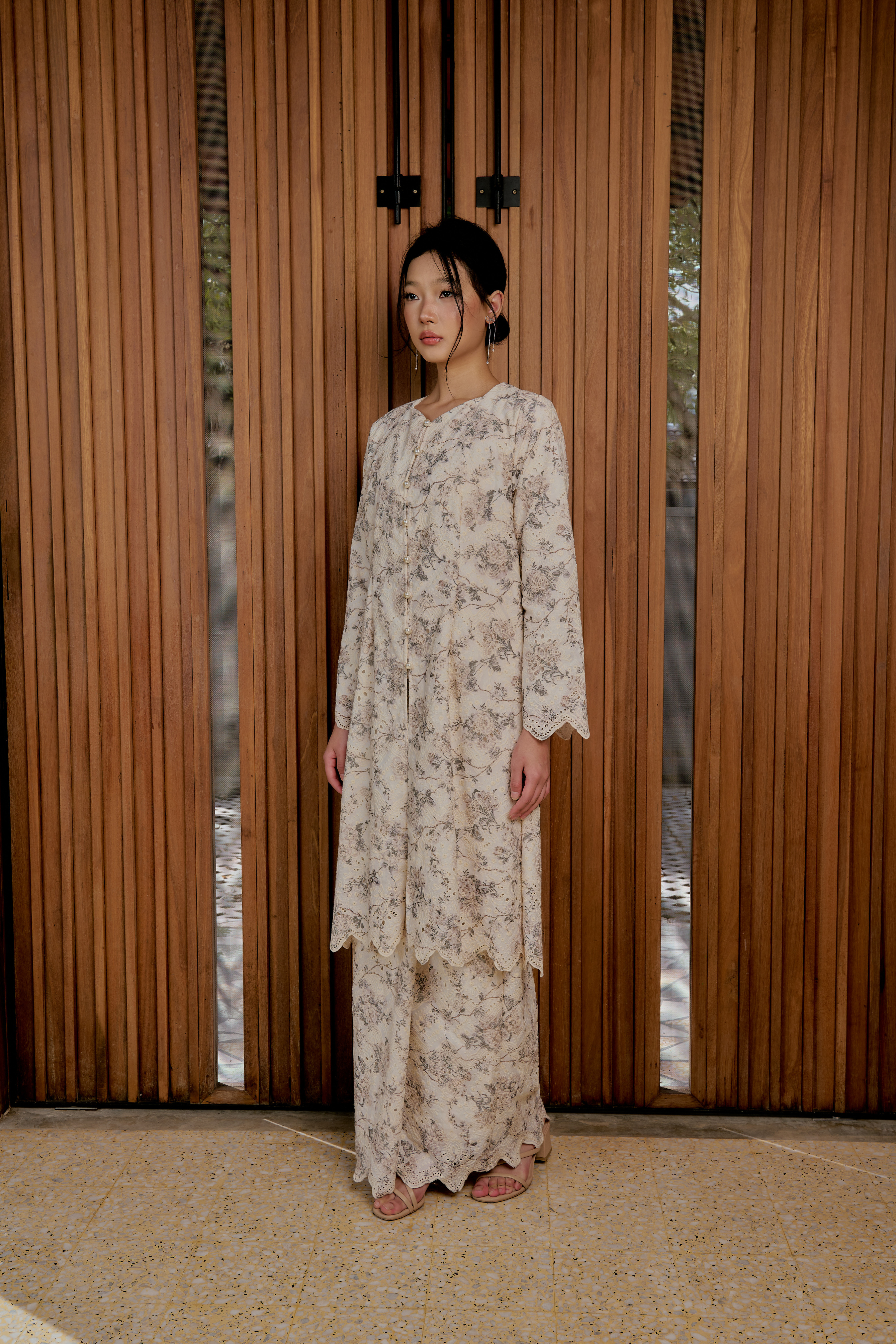 Midnight Bloom Kebarung