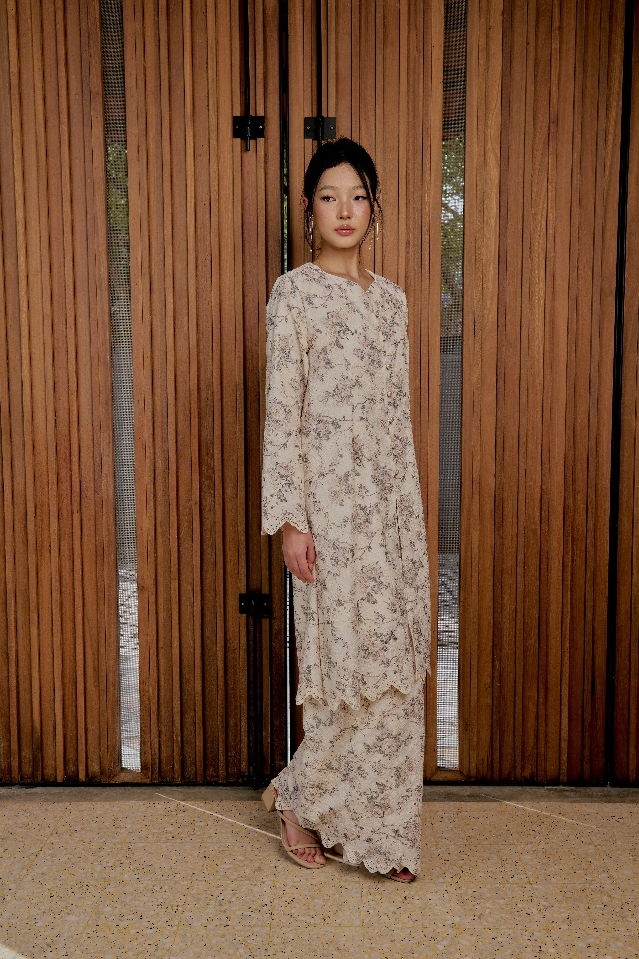 Midnight Bloom Kebarung