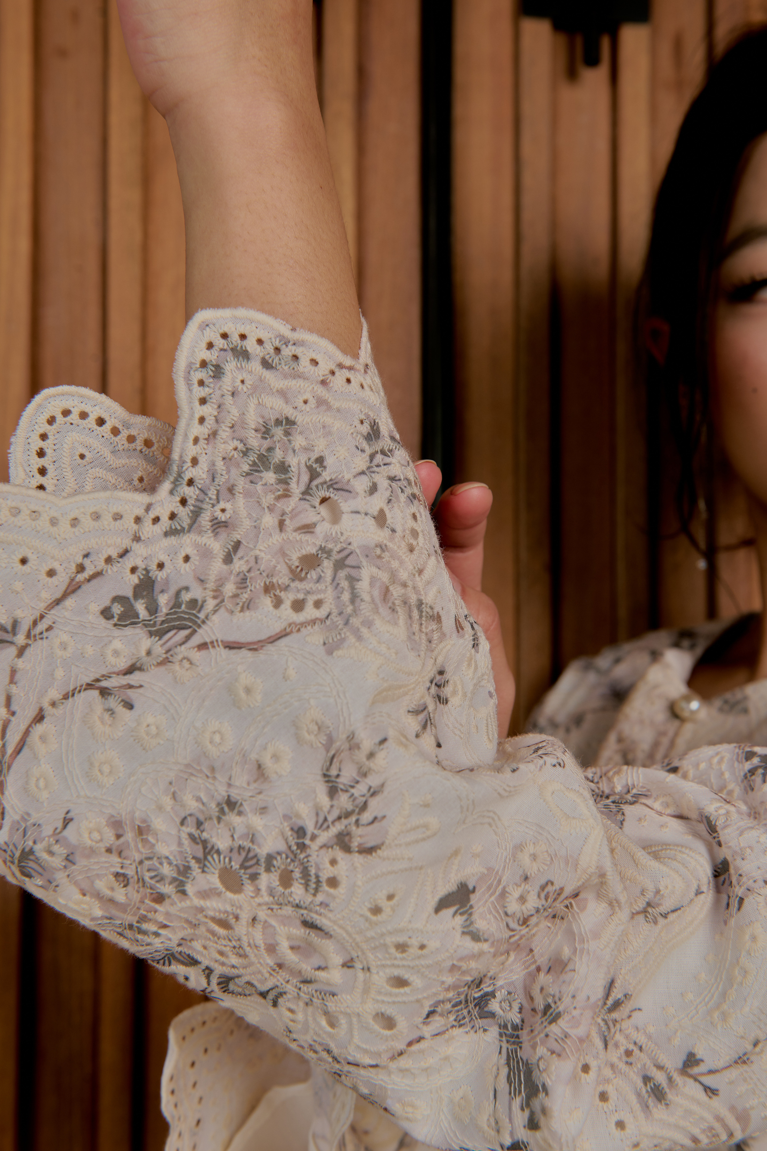 Midnight Bloom Kebarung