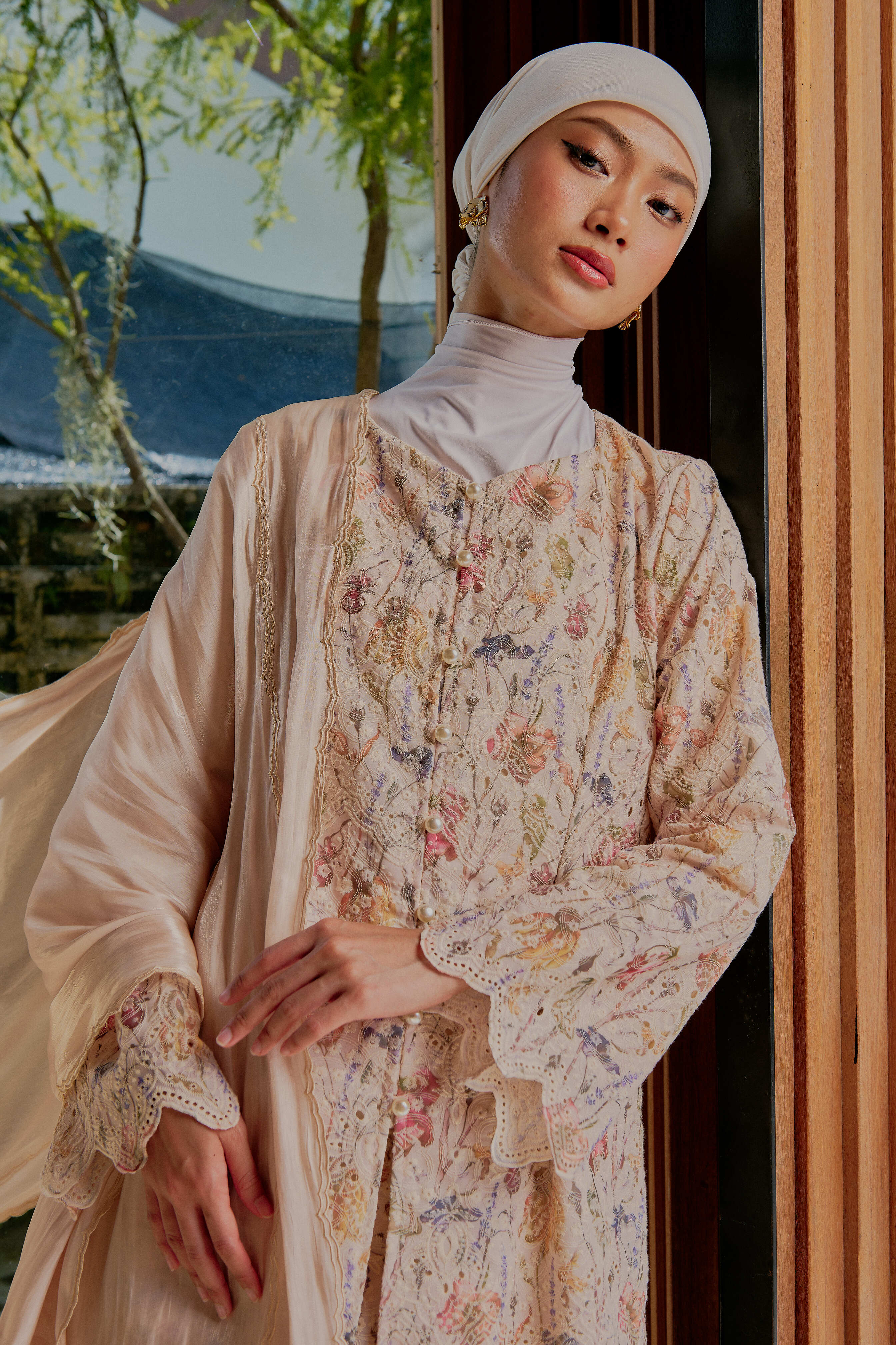 Verdant Beige Veil