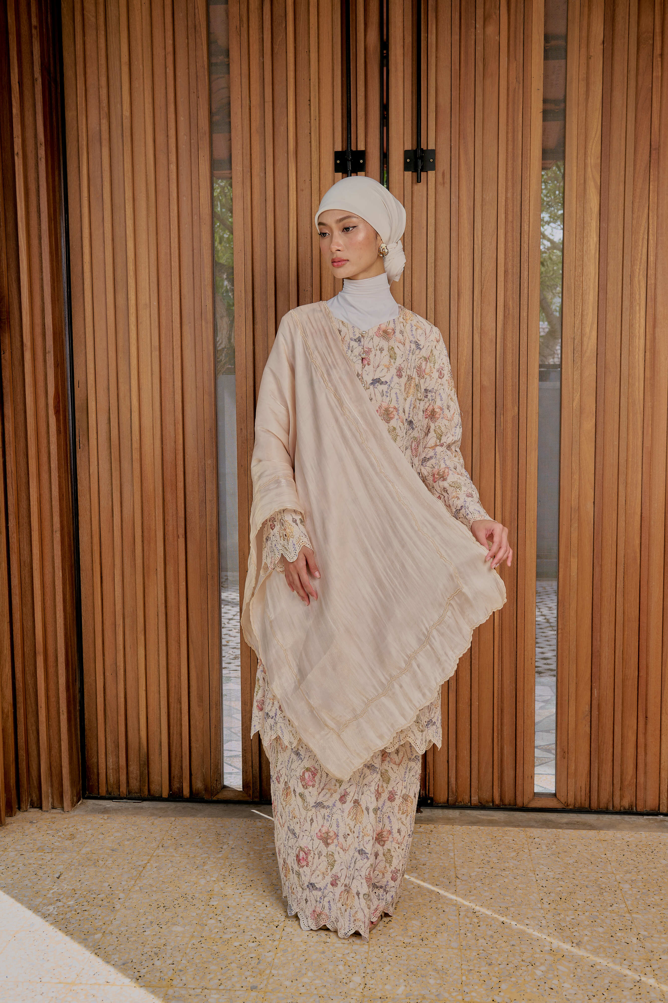 Verdant Beige Veil