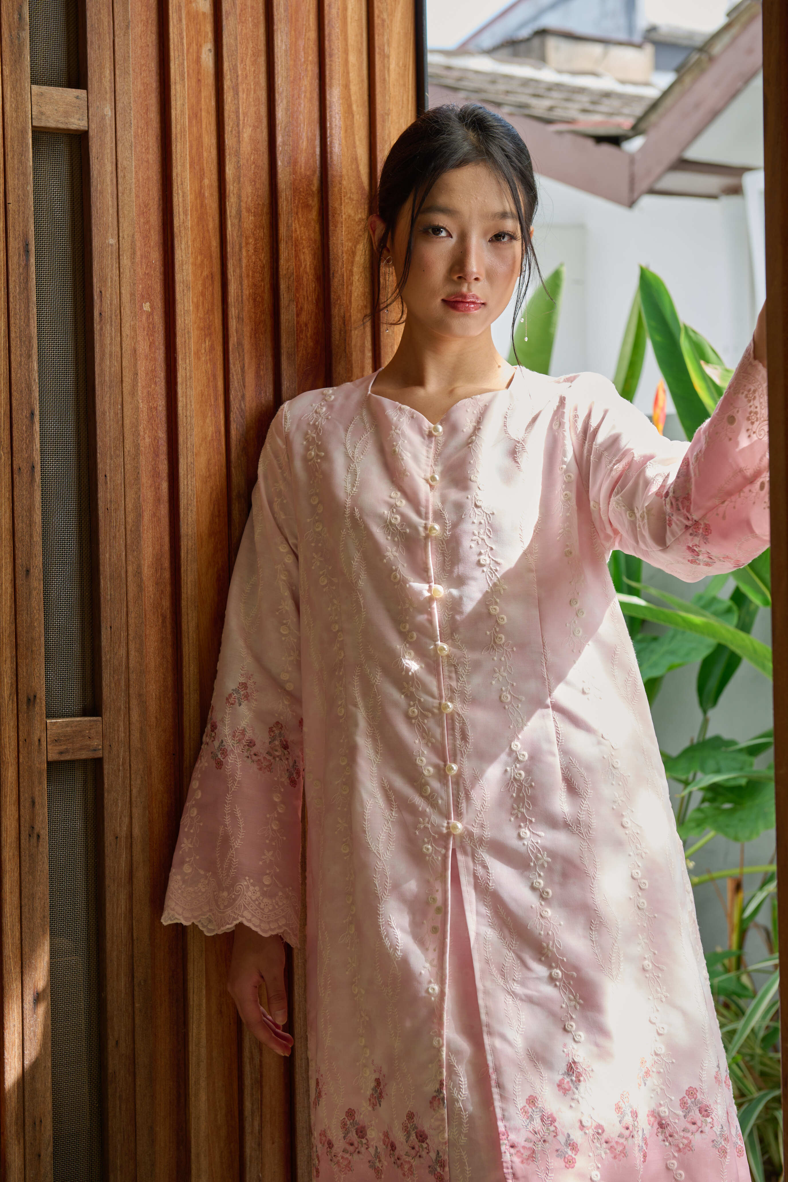 Blushing Rose Kebarung