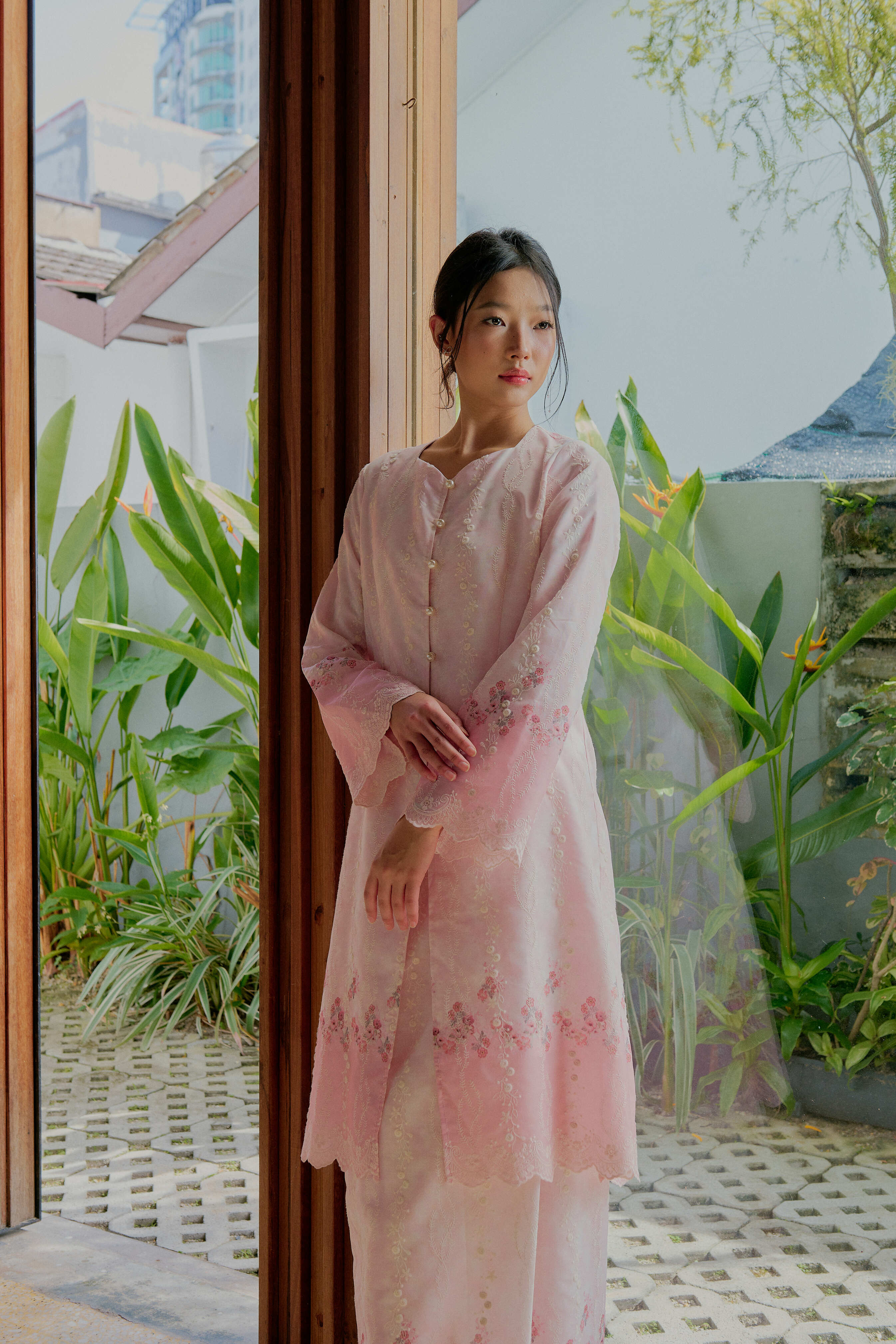 Blushing Rose Kebarung