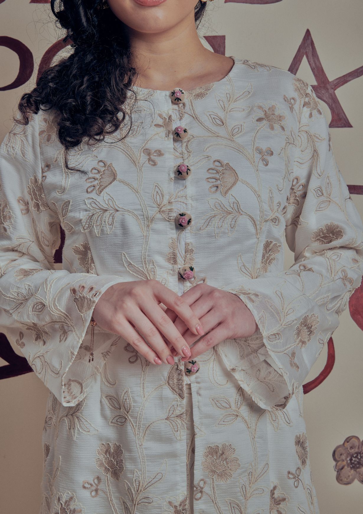 Luna Kebarung in Lush