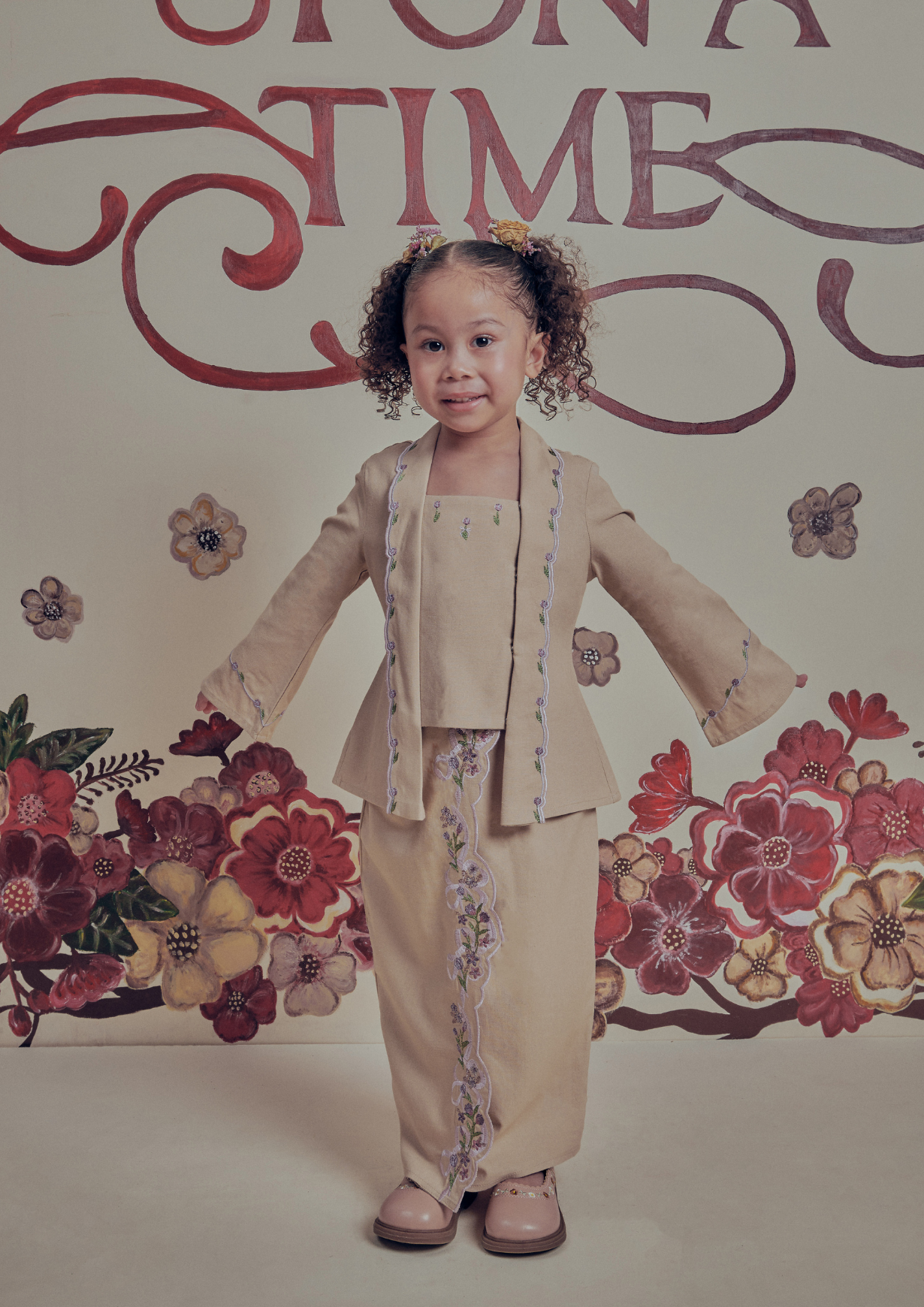 Little Charm Kebaya in Hazel