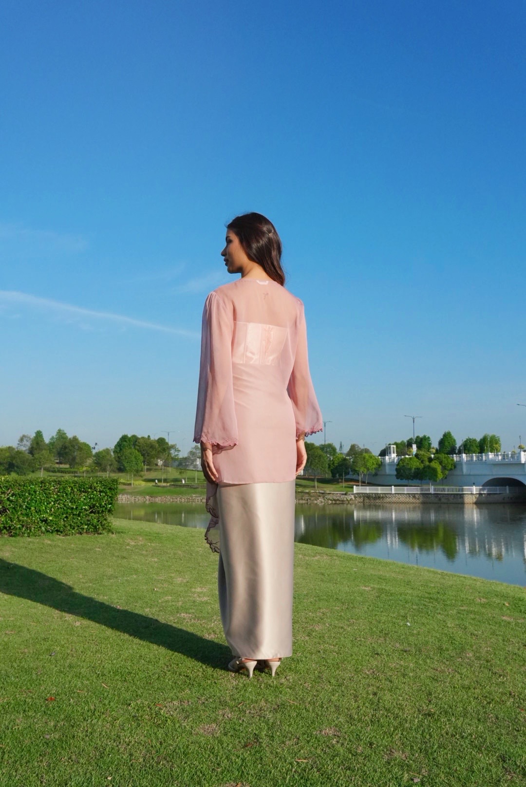 Twilight Kebaya in Dusty Rose