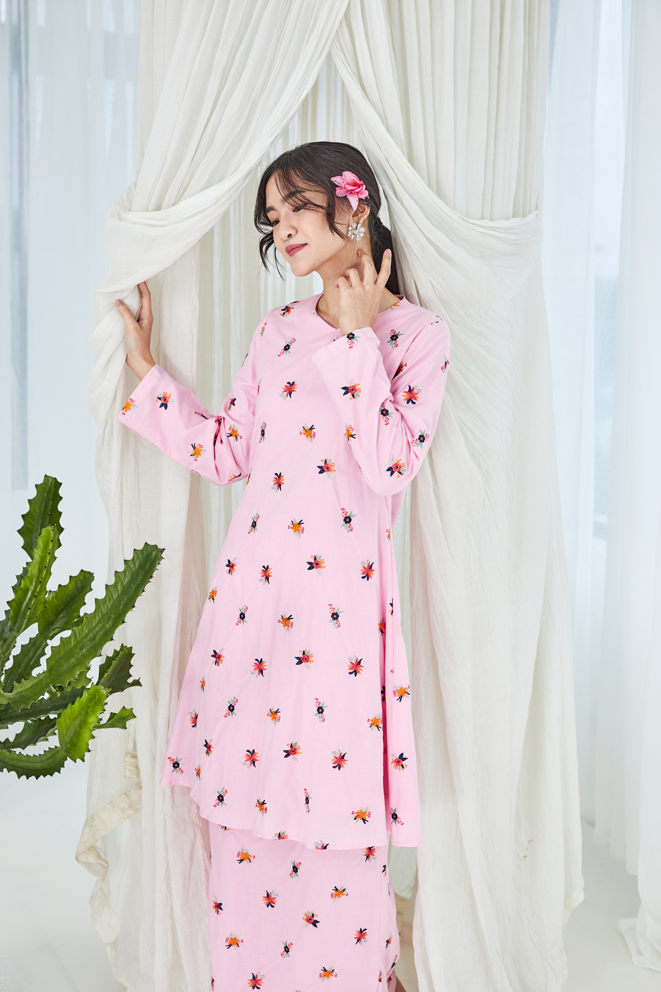 Juwita Kurung Pahang In Pink