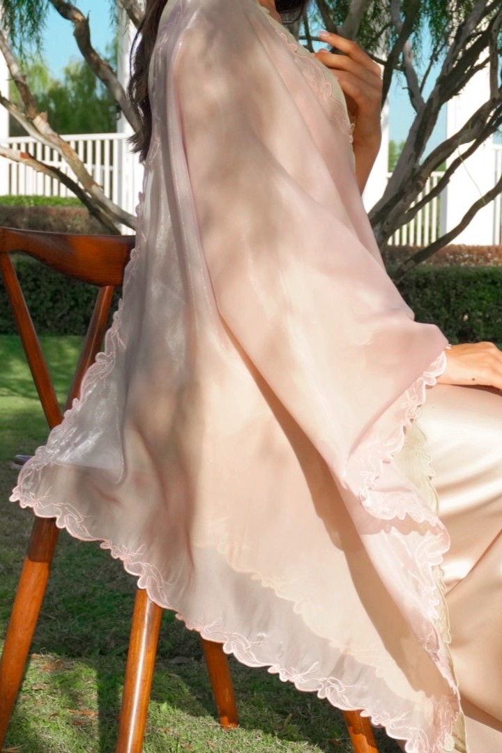 Twilight Veil in Pink