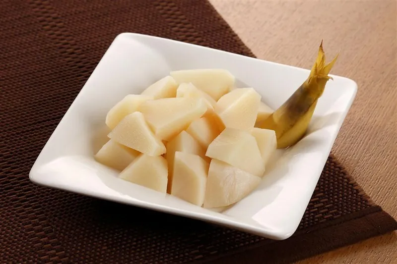 台灣-真空綠竹筍500g(整隻）