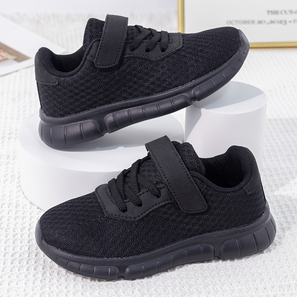 New Casual Sports Shoes, Unisex Low-Top Running Shoes for Boys And Girls, Easy Athletic Style with Hook-And-Loop Closure, Lightweight Design And Shock-Absorbing EVA Sole, Spring/Summer Breathable Walking Shoes, Suitable for Boys And Girls