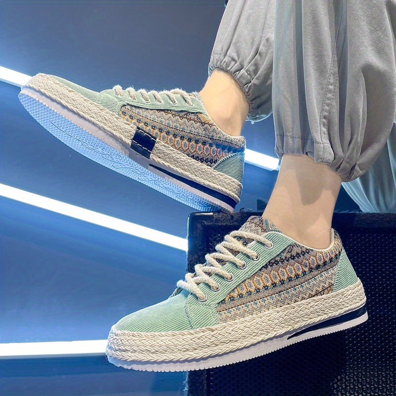 mens low top lace up canvas shoes fashion breathable skate shoes mens sneakers details 11