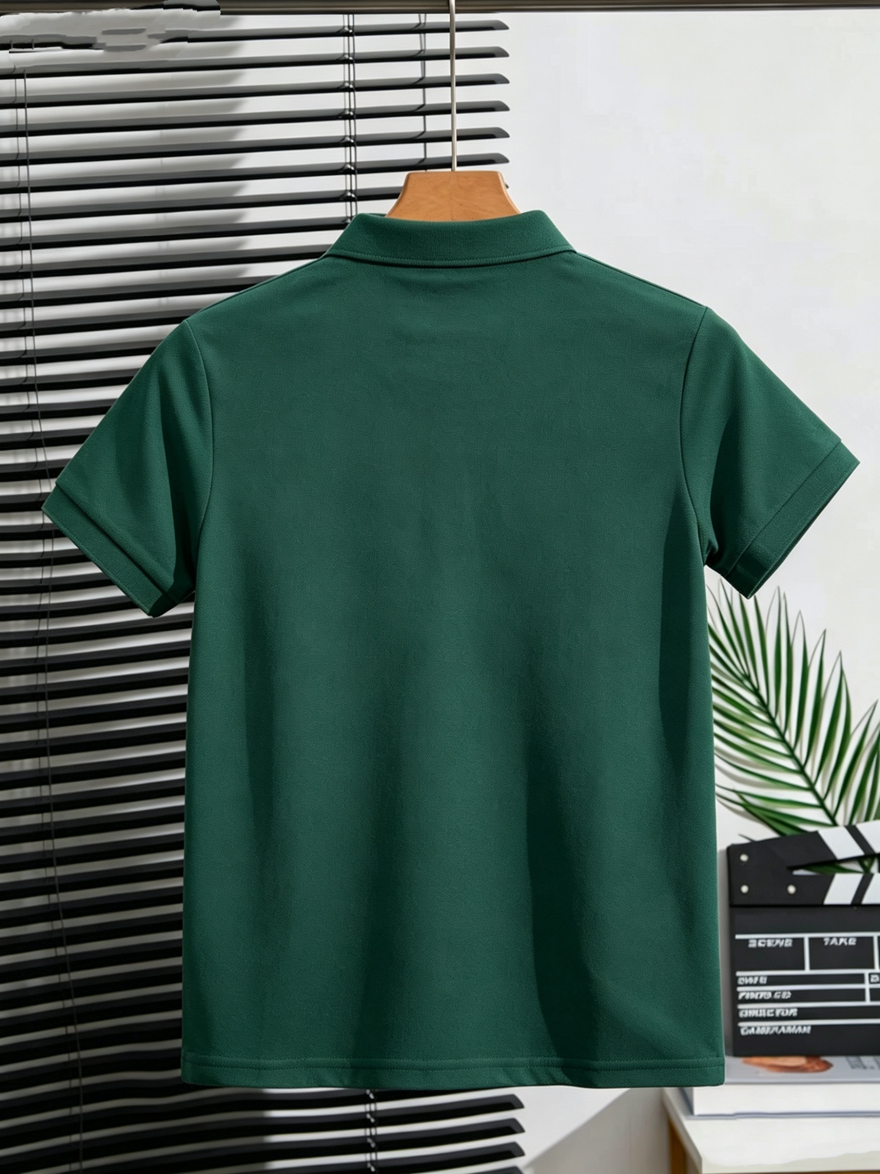 Summer! Solid Color Short-Sleeve Polo Shirt for Kids, Simple Label Design, Wrinkle-Resistant, Not Easily Deformed, Fresh and Breathable T-Shirt Top, Preppy Style, Boys' Daily Wear Lapel Shirt, Summer, Regular Fit