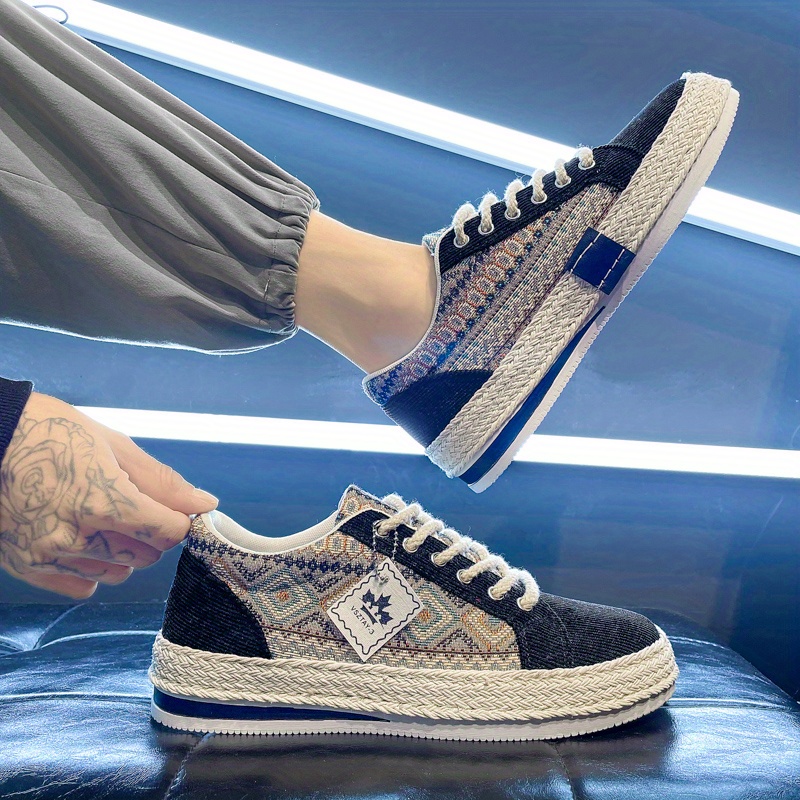 mens low top lace up canvas shoes fashion breathable skate shoes mens sneakers details 6