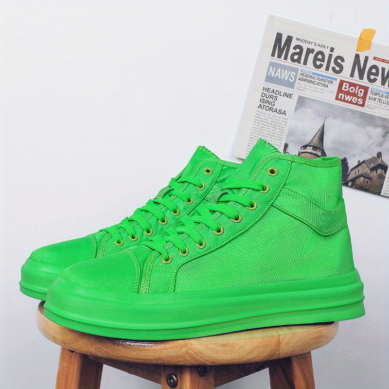 mens trendy high top lace up canvas shoes fashion non slip skate shoes mens sneakers details 0