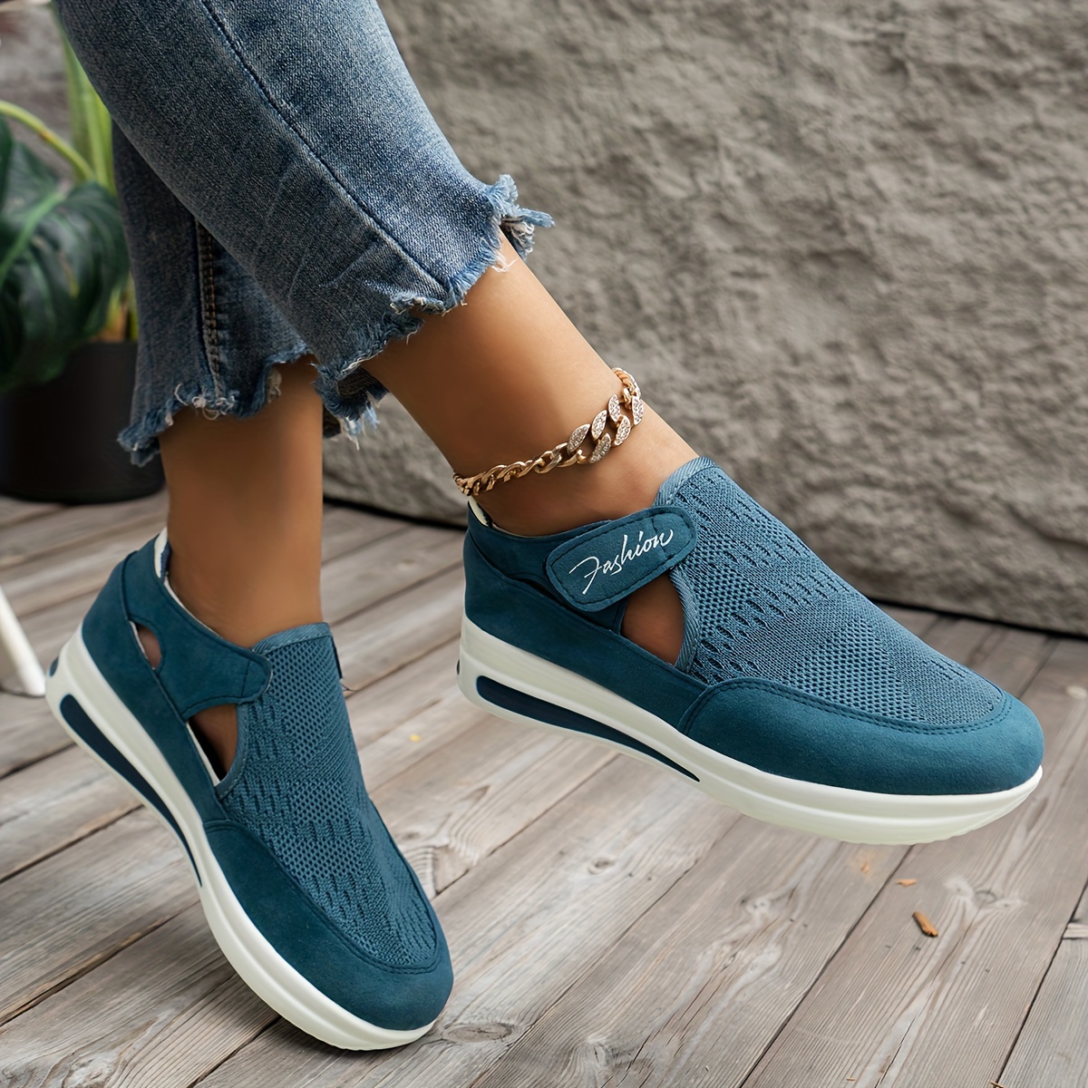 womens breathable mesh sneakers casual low top outdoor shoes womens comfortable shoes details 3